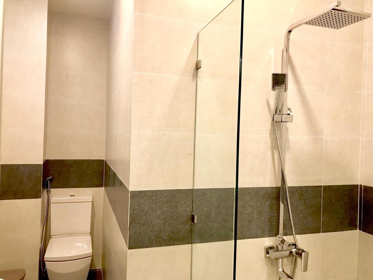 Louis Hotel - Bui Vien Walking Street