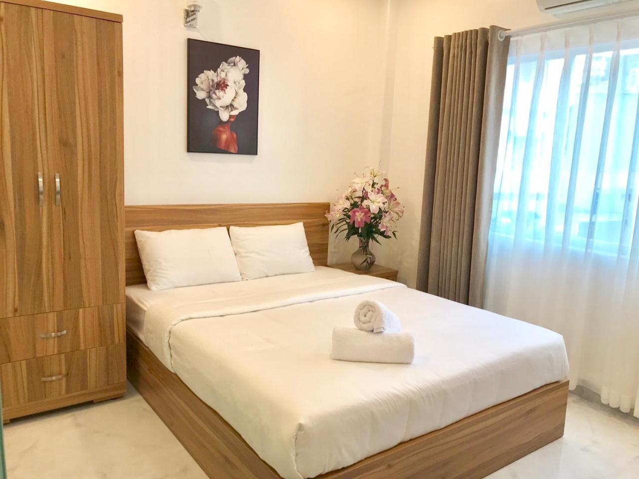 Louis Hotel - Bui Vien Walking Street