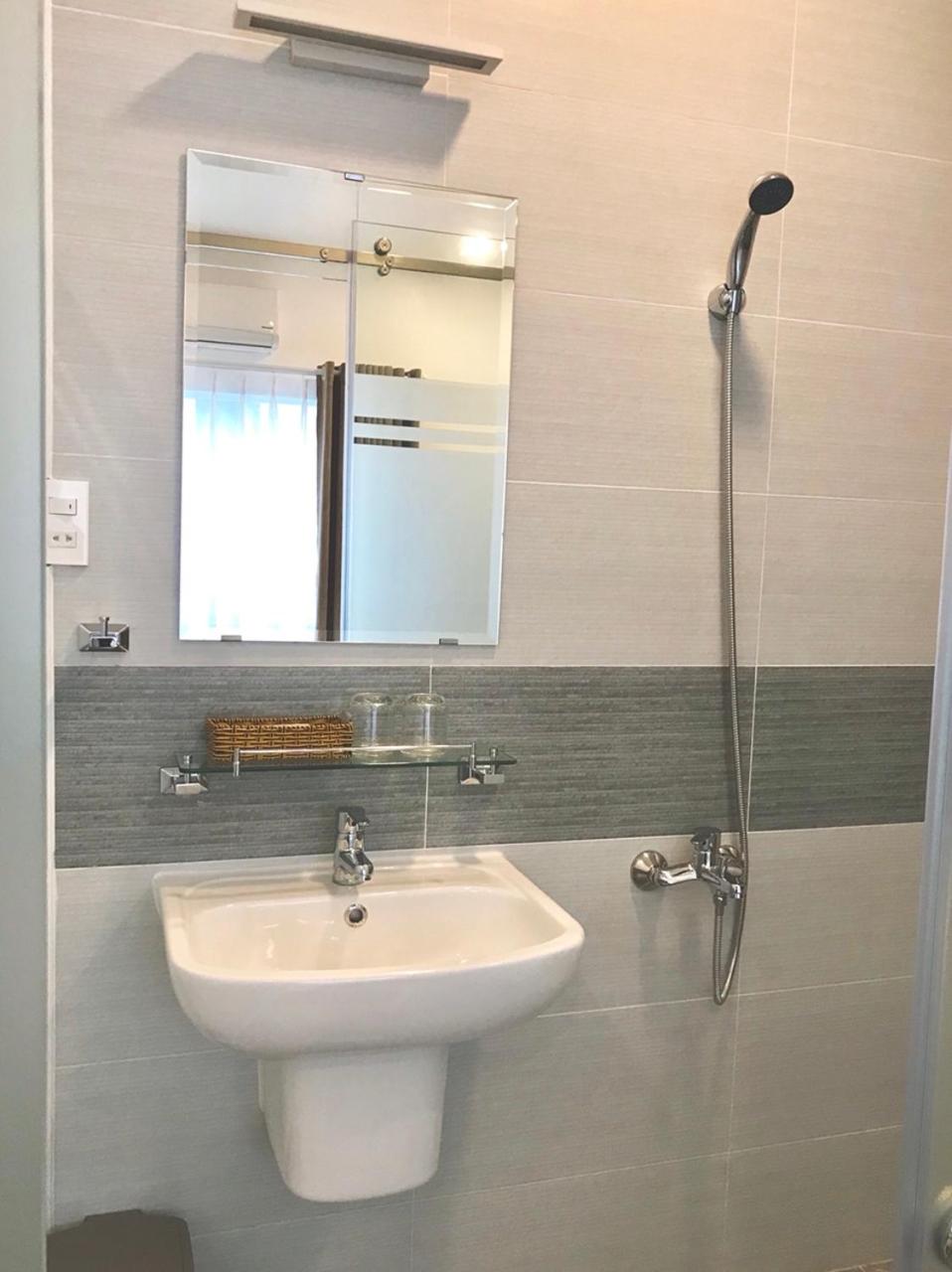 Louis Hotel - Bui Vien Walking Street