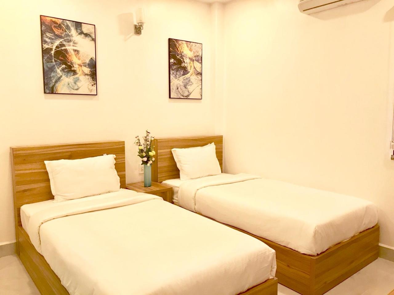 Louis Hotel - Bui Vien Walking Street