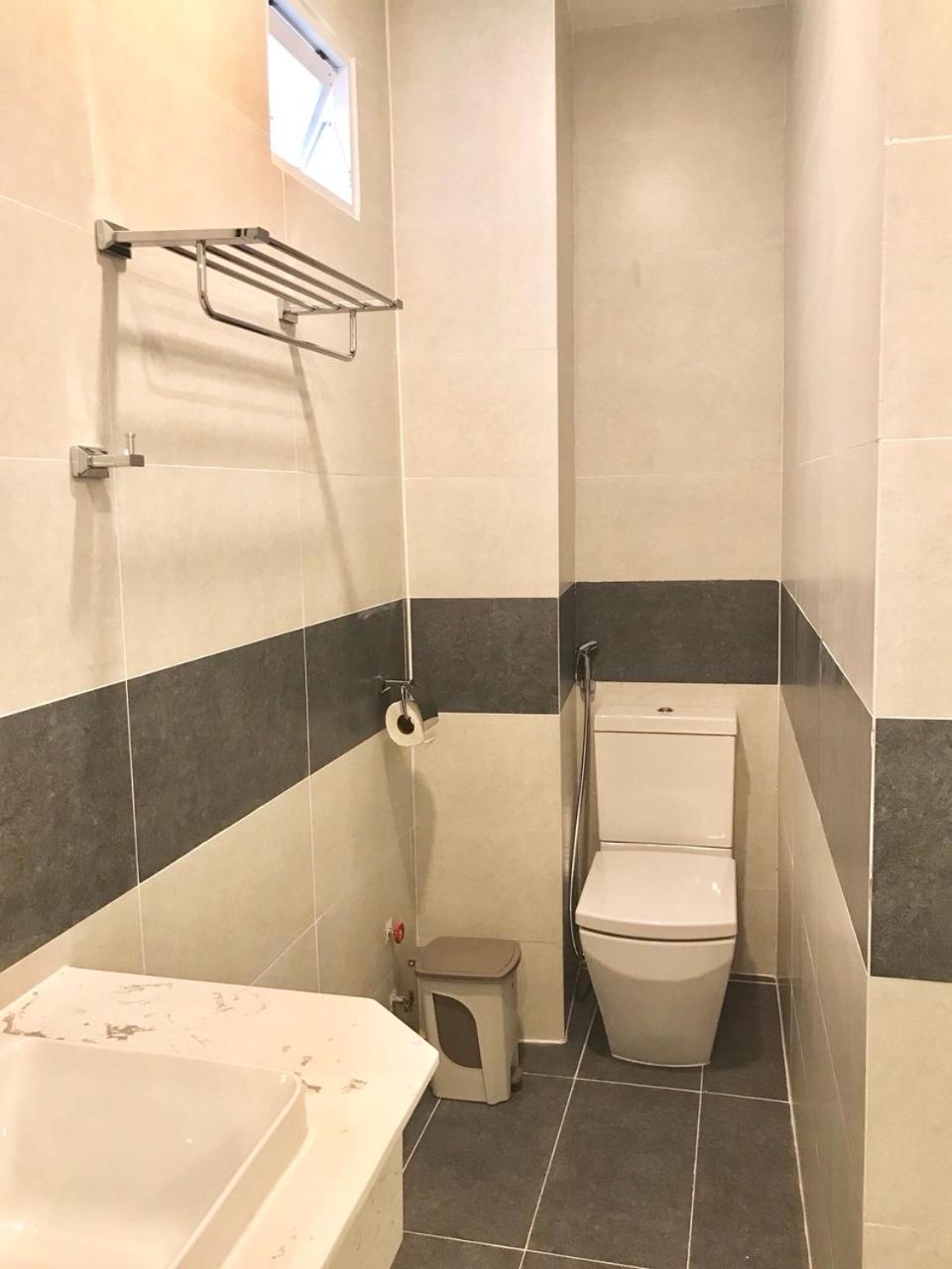 Louis Hotel - Bui Vien Walking Street