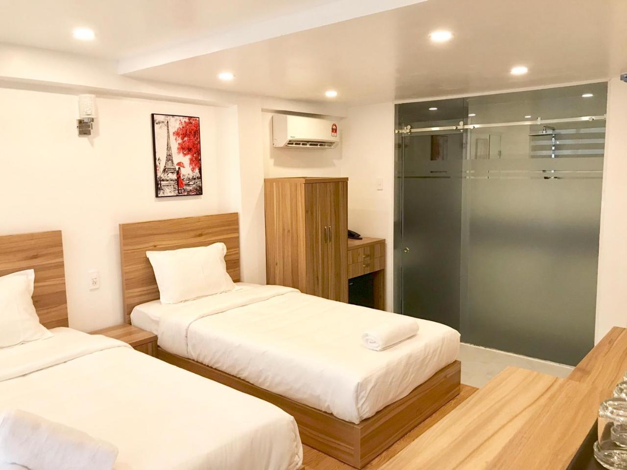 Louis Hotel - Bui Vien Walking Street