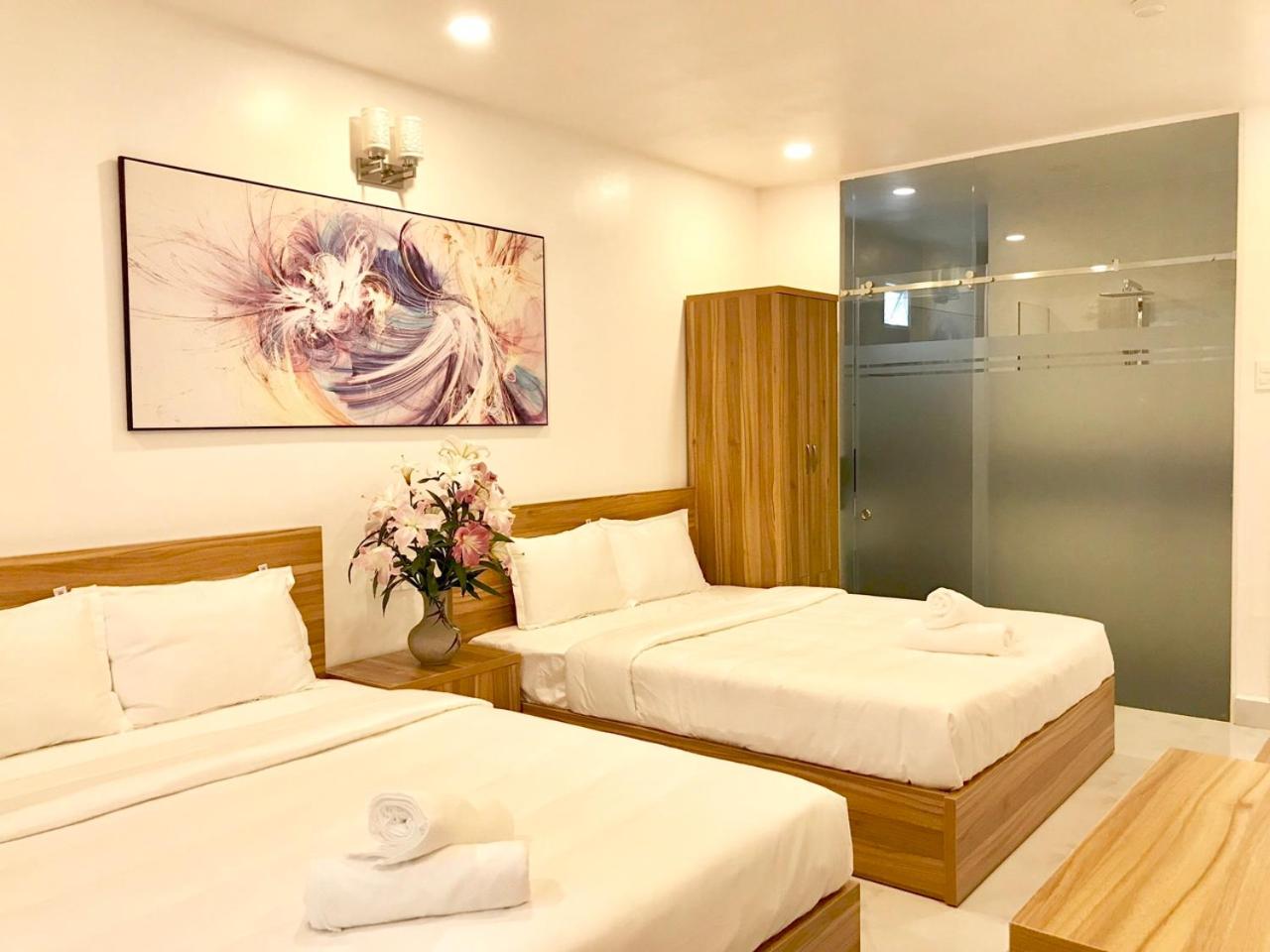 Louis Hotel - Bui Vien Walking Street
