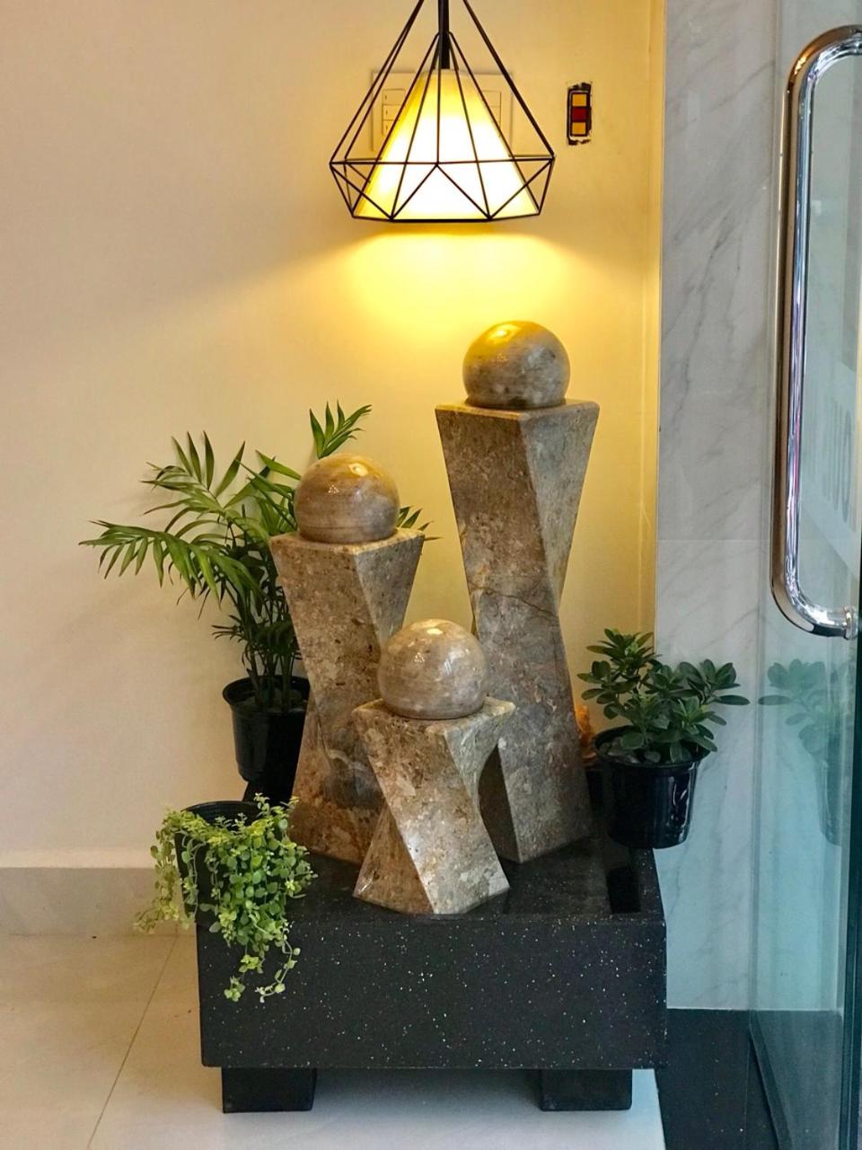 Louis Hotel - Bui Vien Walking Street