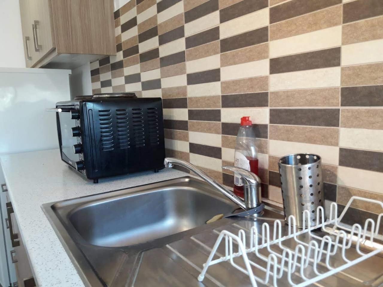 Studio Apartment Near the Beach view 2