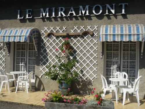 Le Miramont bed and breakfast en Orincles