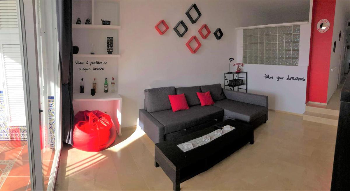 2274-Groundfloor with pool view 4