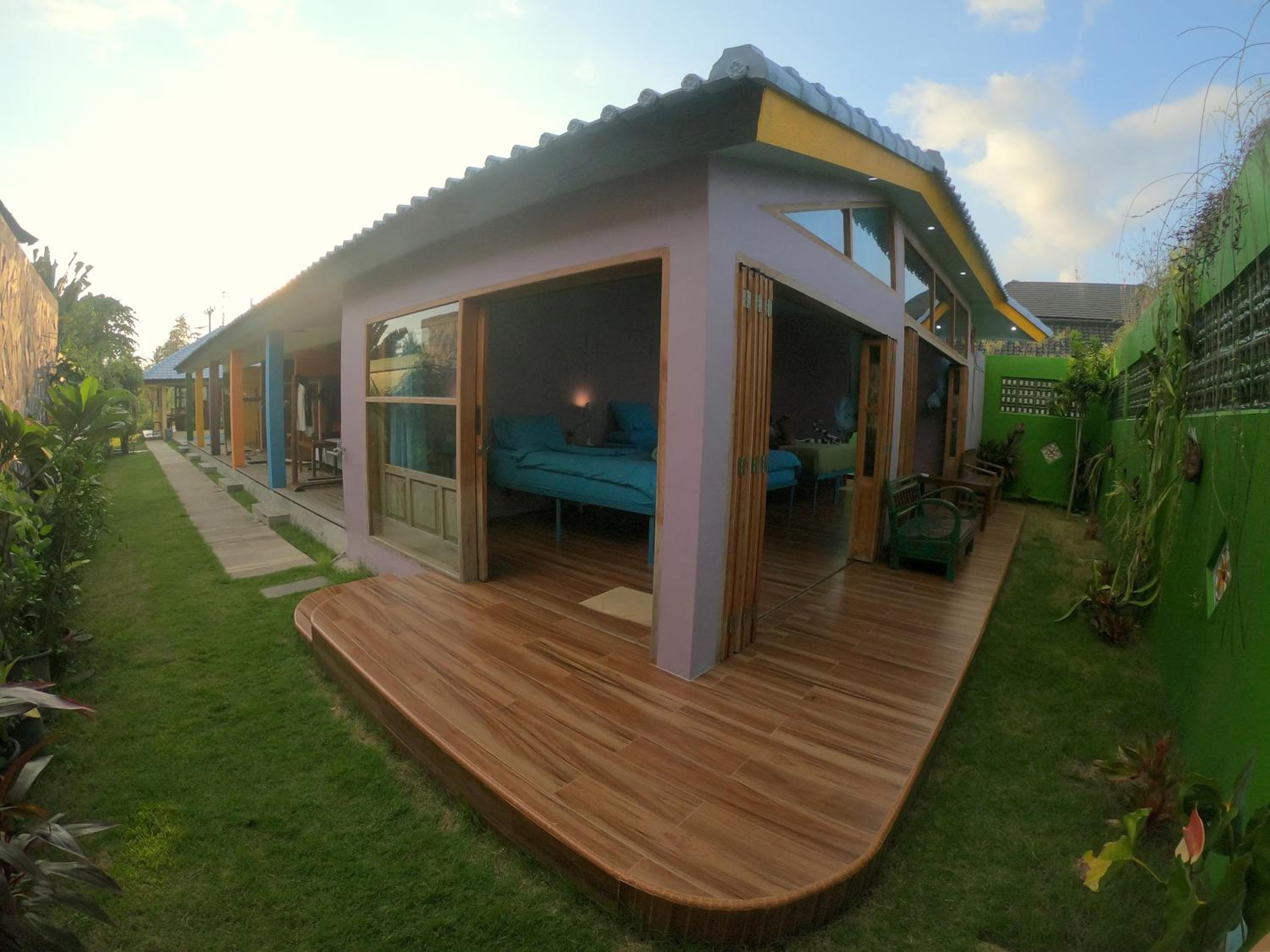 Blue Coco view 5