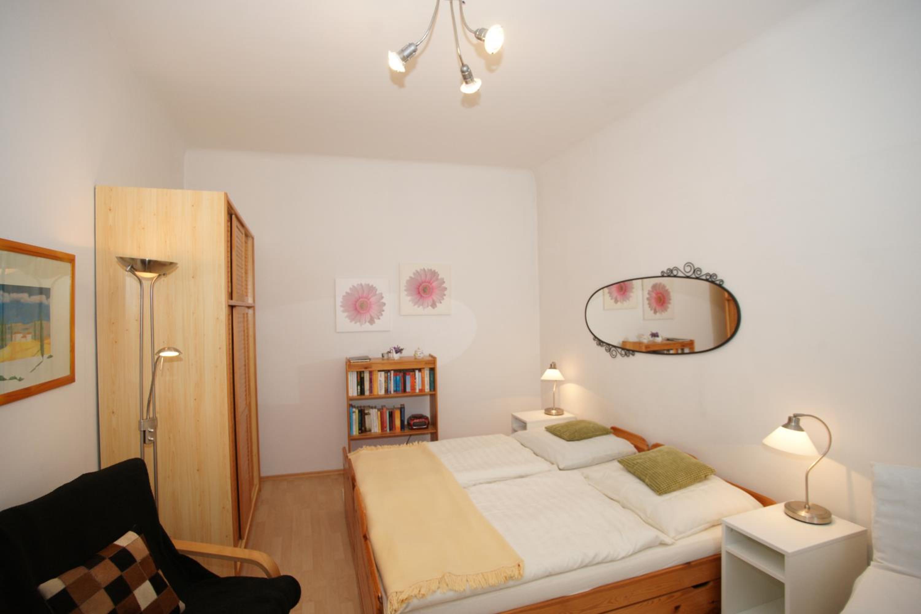 Freundliches Apartment mit Innenhof-Garten