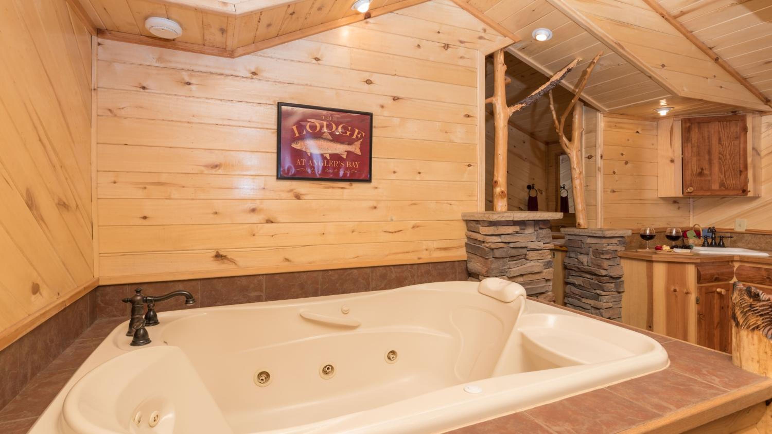 Upper Canyon Inn & Cabins