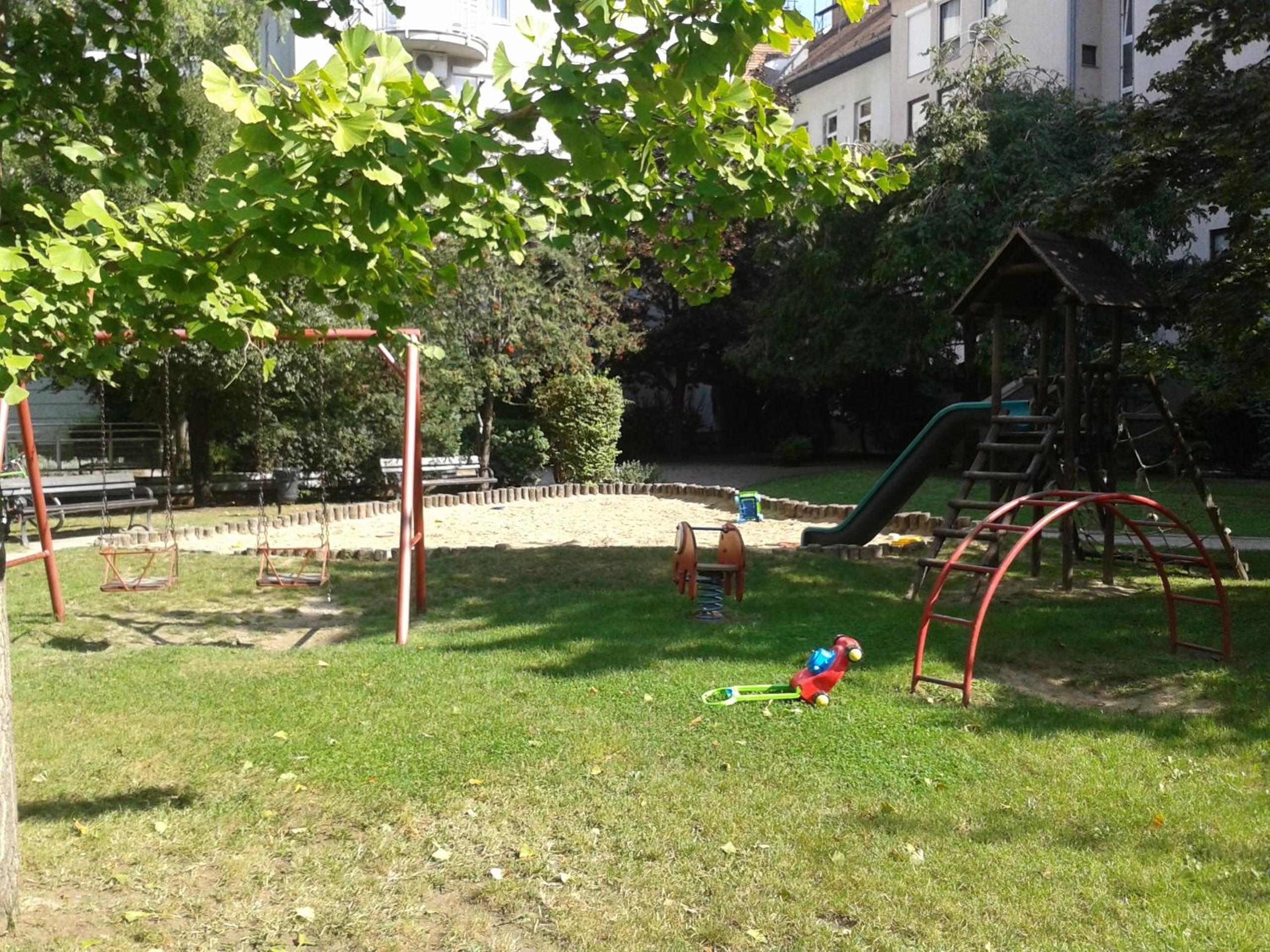 Photo 23