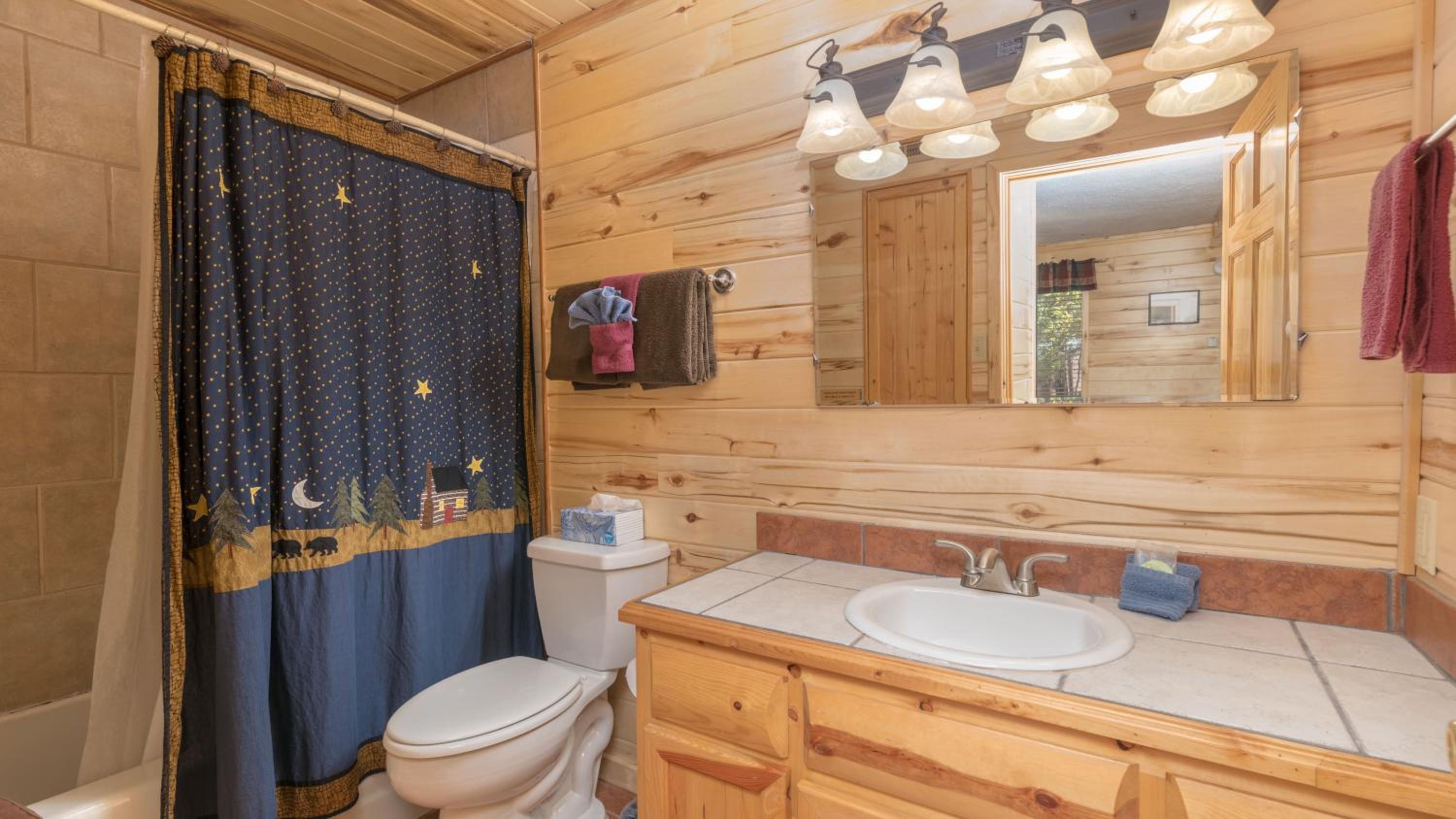 Upper Canyon Inn & Cabins
