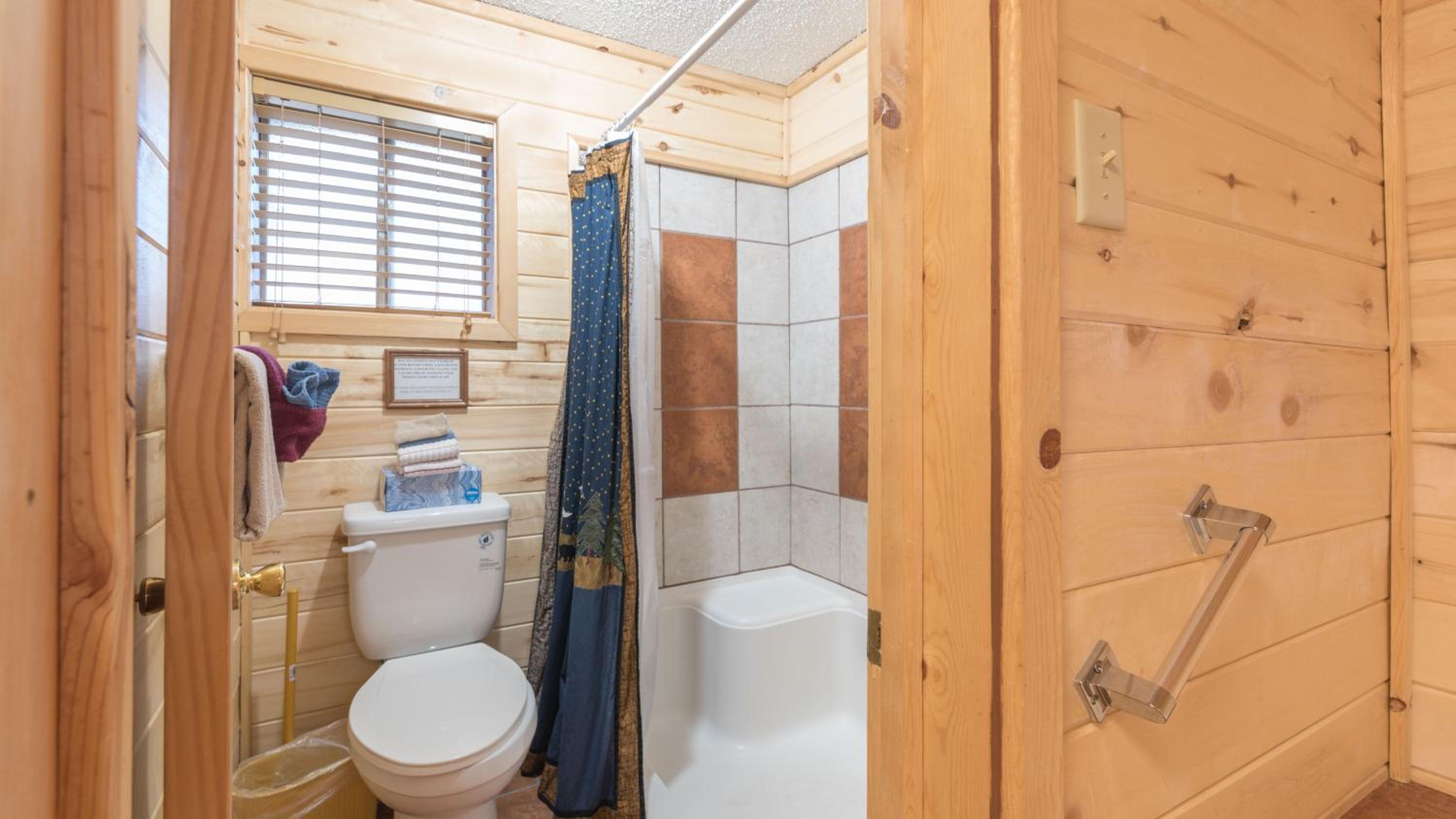 Upper Canyon Inn & Cabins