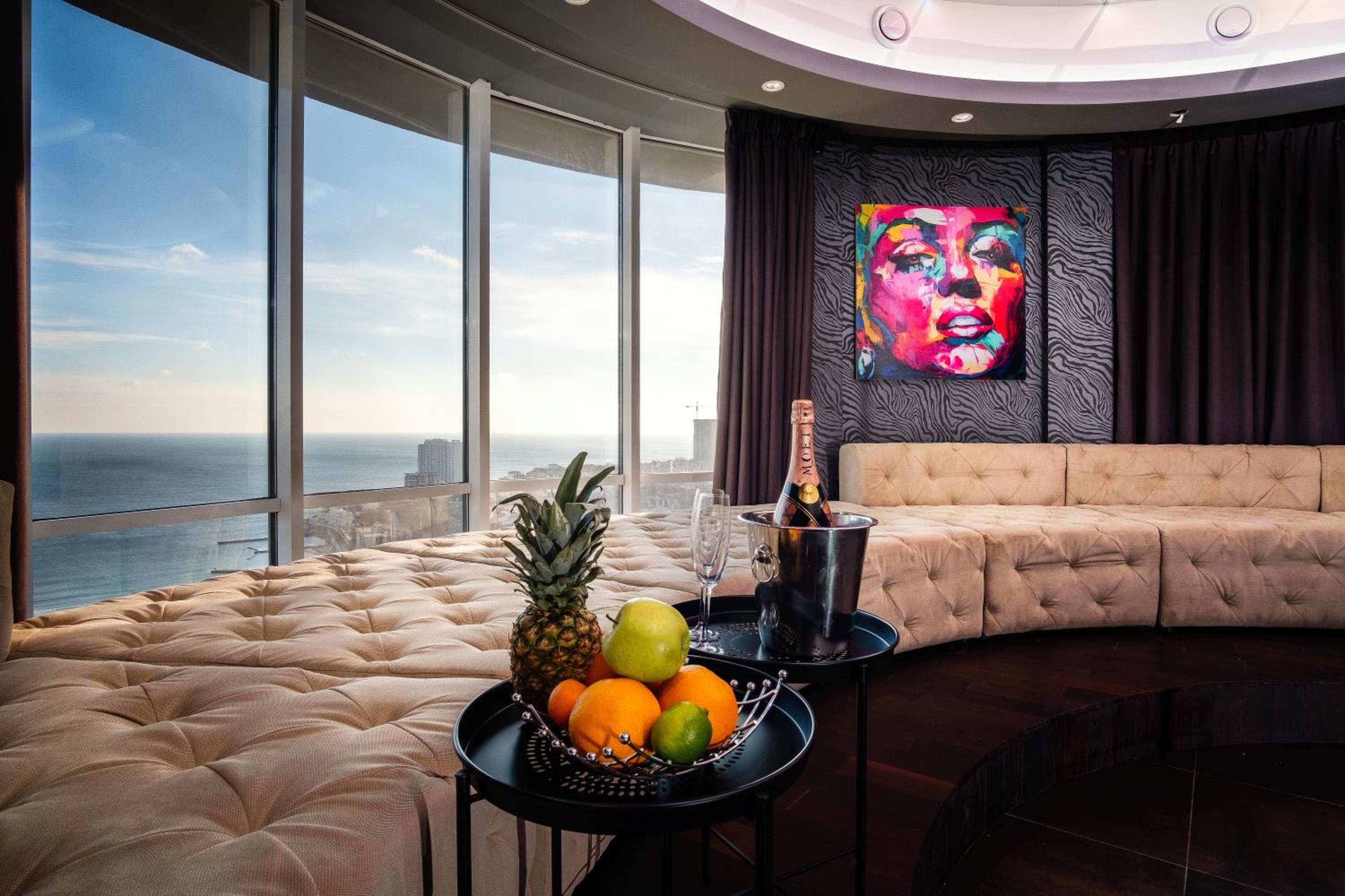 LUXURY penthouse with a sea view view 4