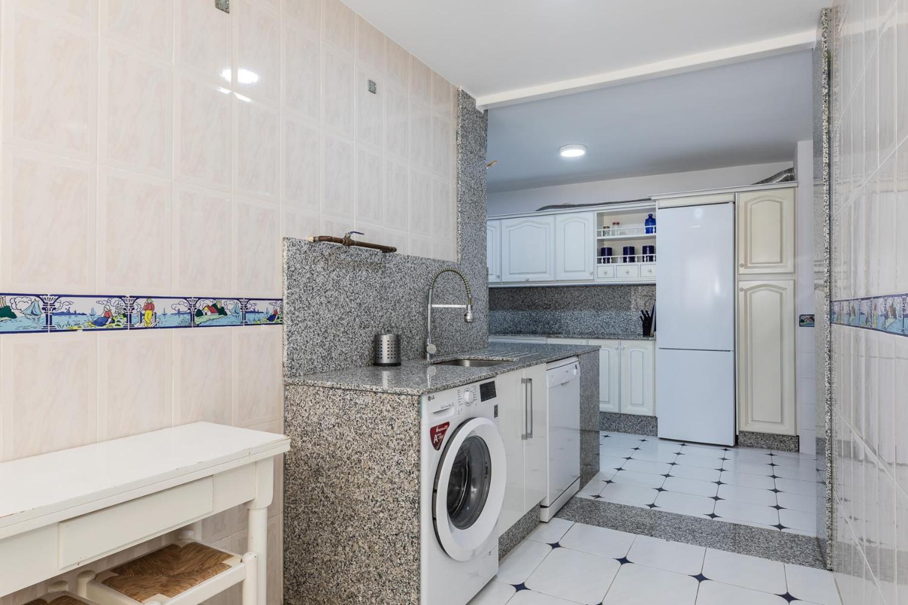 gran apartamento en la costa view 3