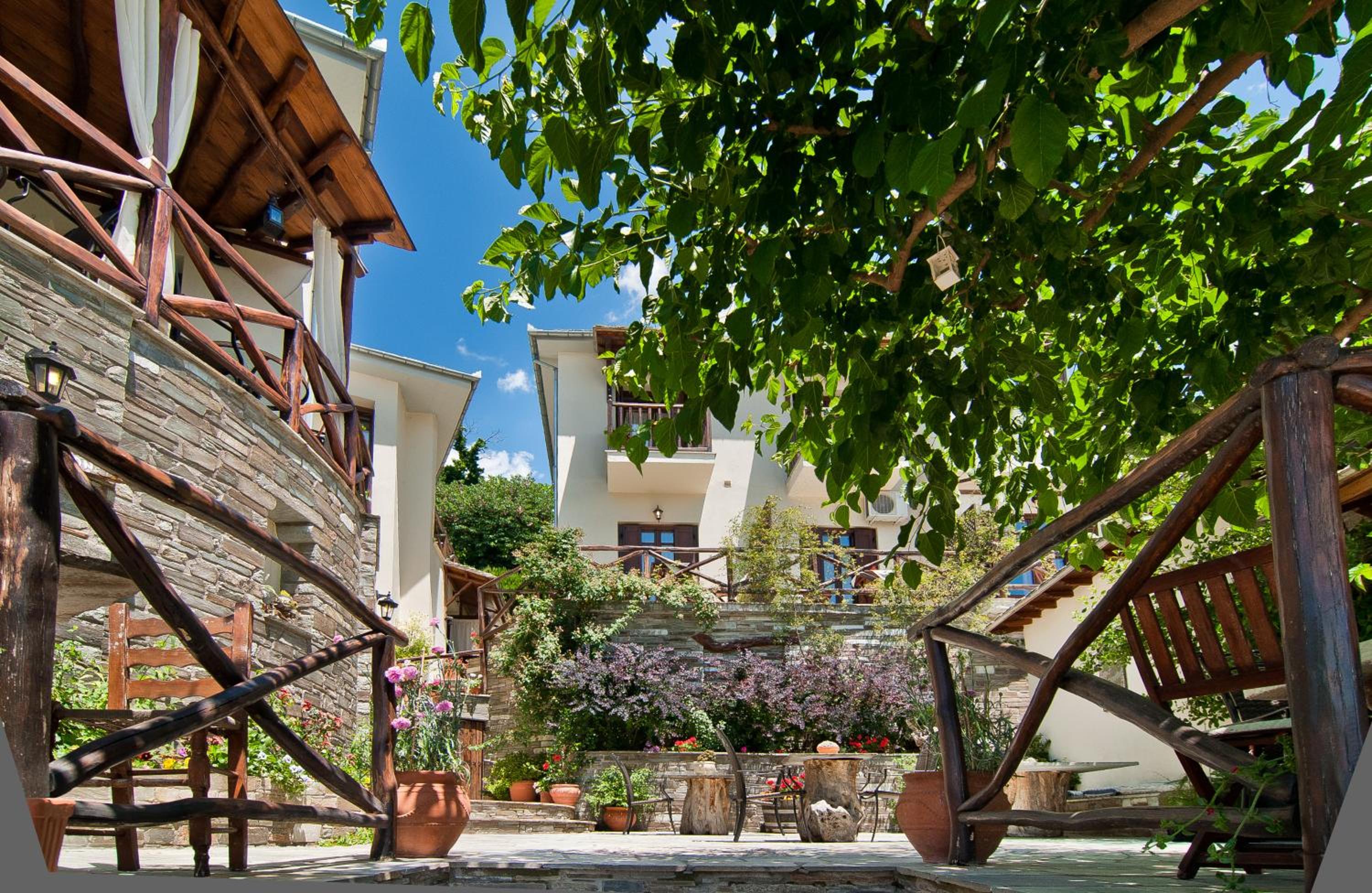 Iliovolo Guesthouse
