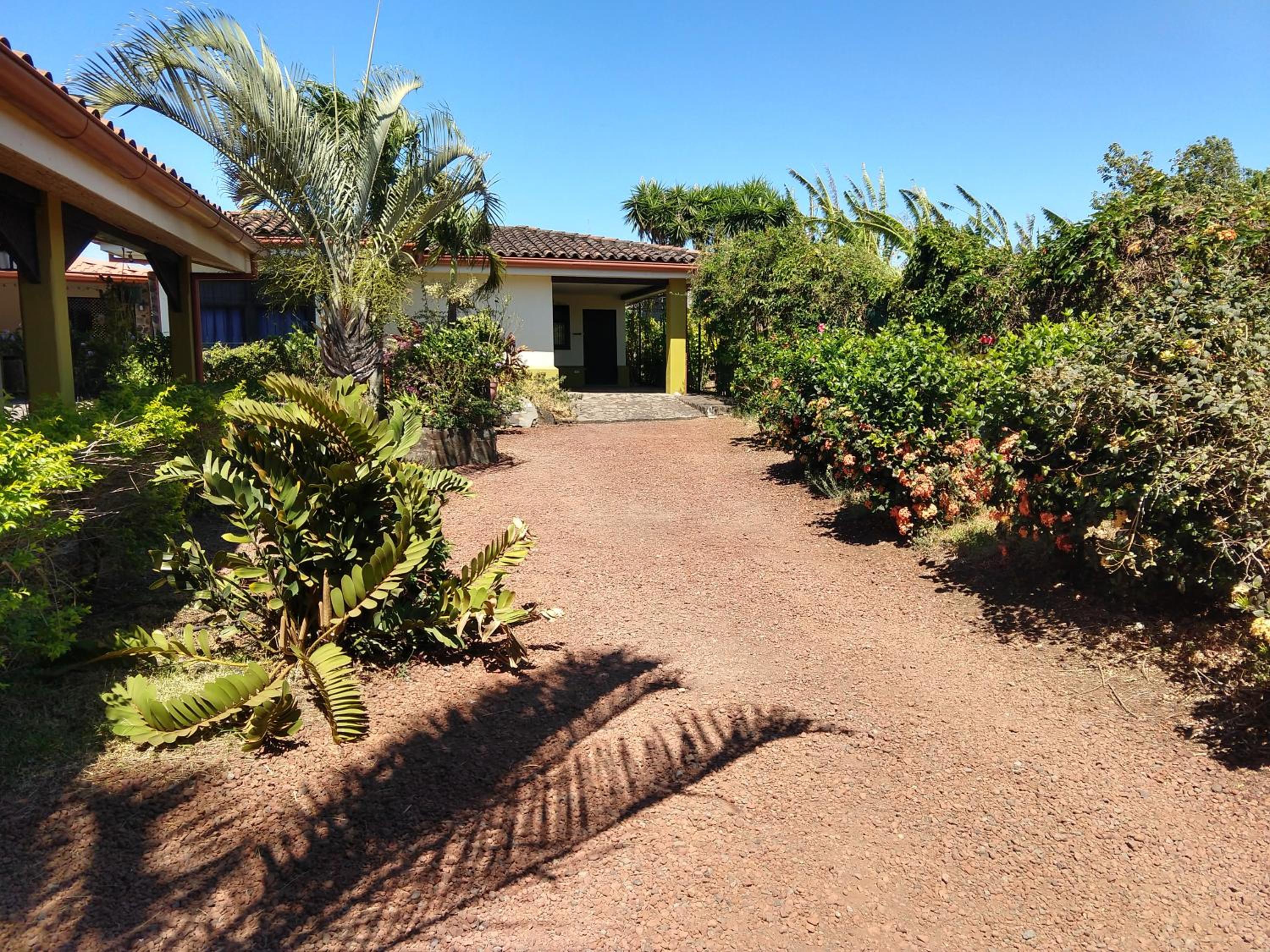 Dos Palmas Studio Apartments