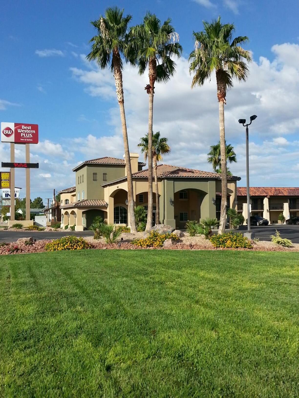 Kingman Vacations - Best Western Plus A Wayfarer's Inn  Suites - Property Image 3