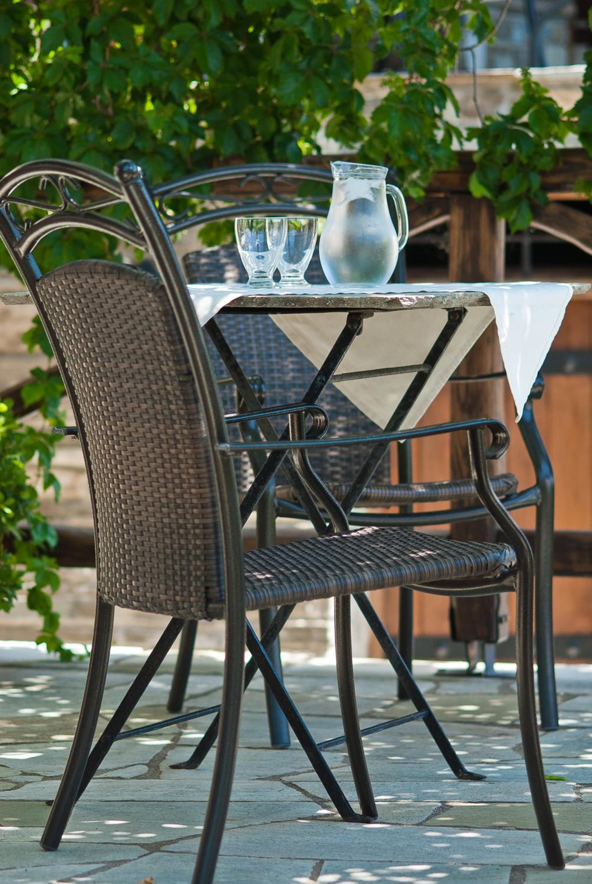 Iliovolo Guesthouse