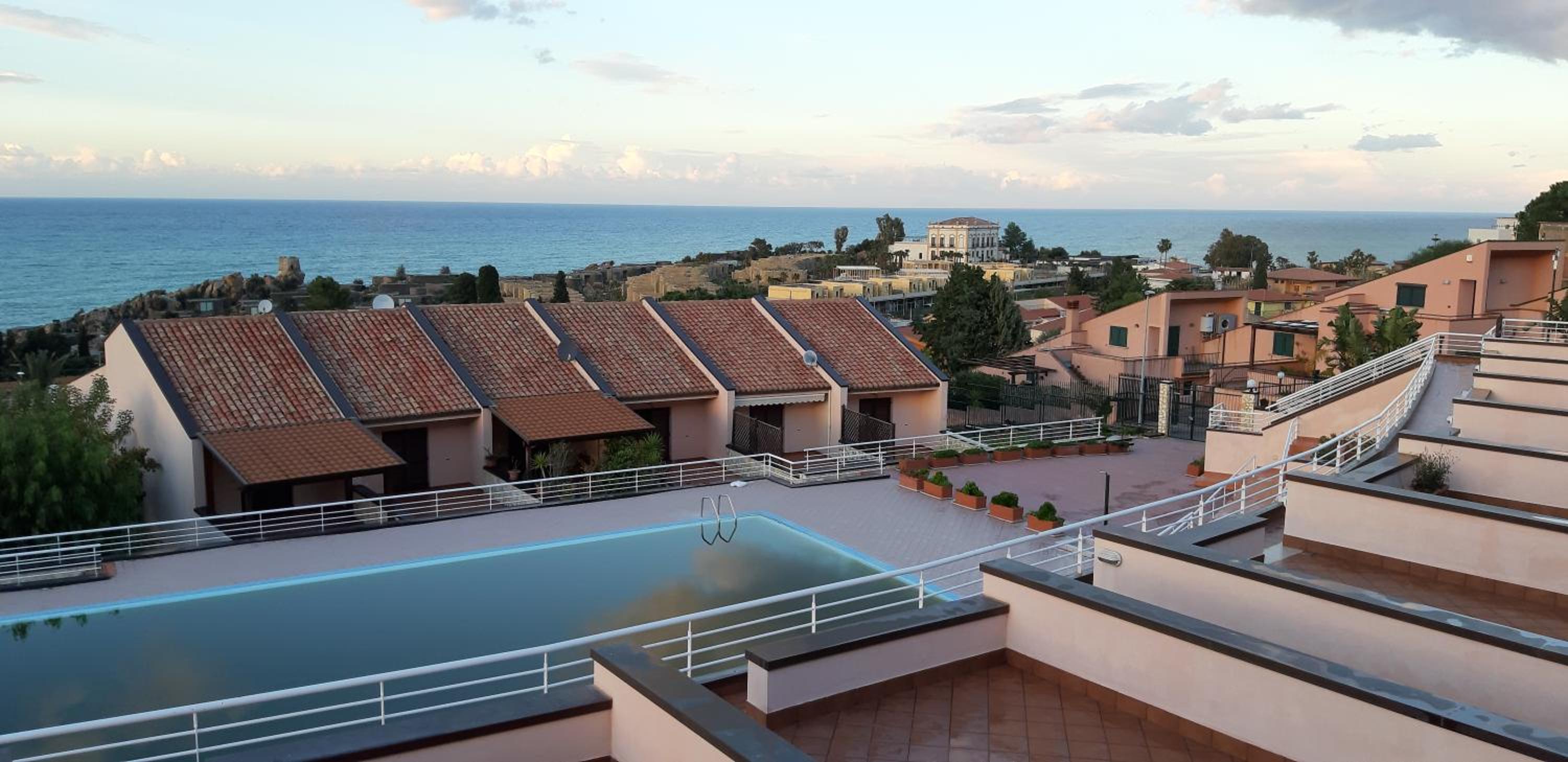 Cefalù Begonie House