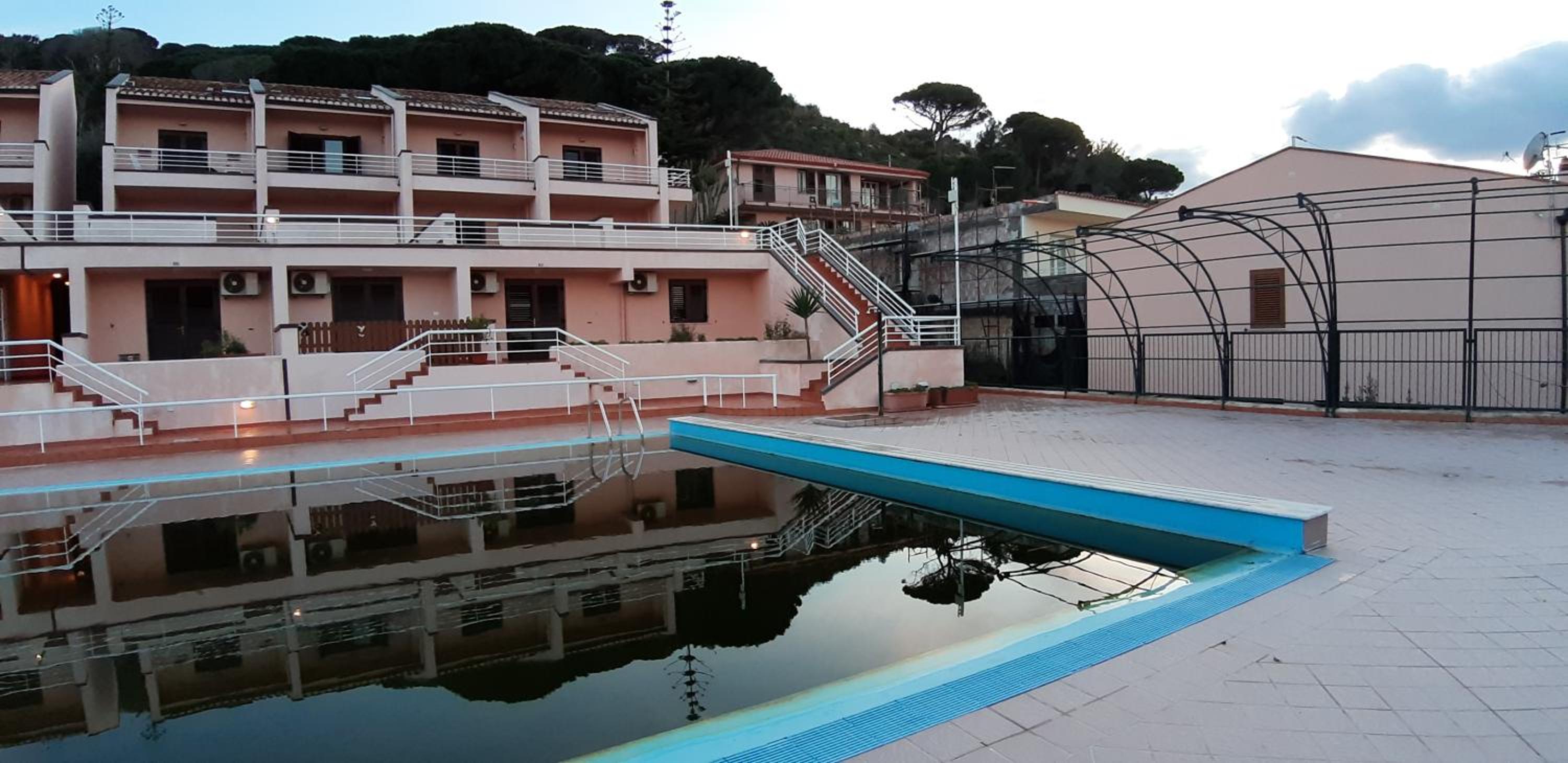 Cefalù Begonie House
