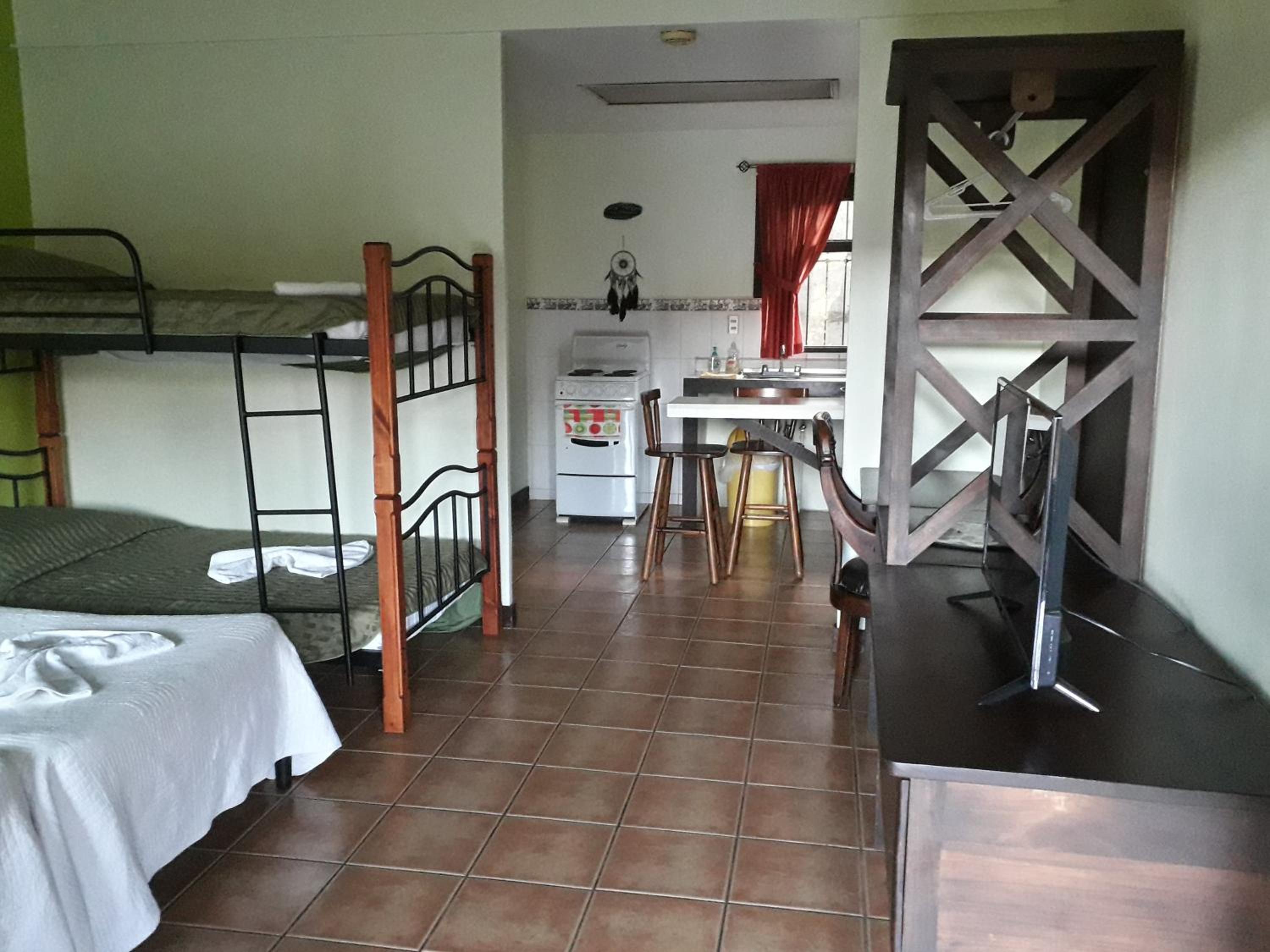 Dos Palmas Studio Apartments