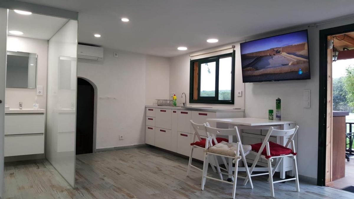 Casita en plena naturaleza con piscina y wifi gratis photo 2