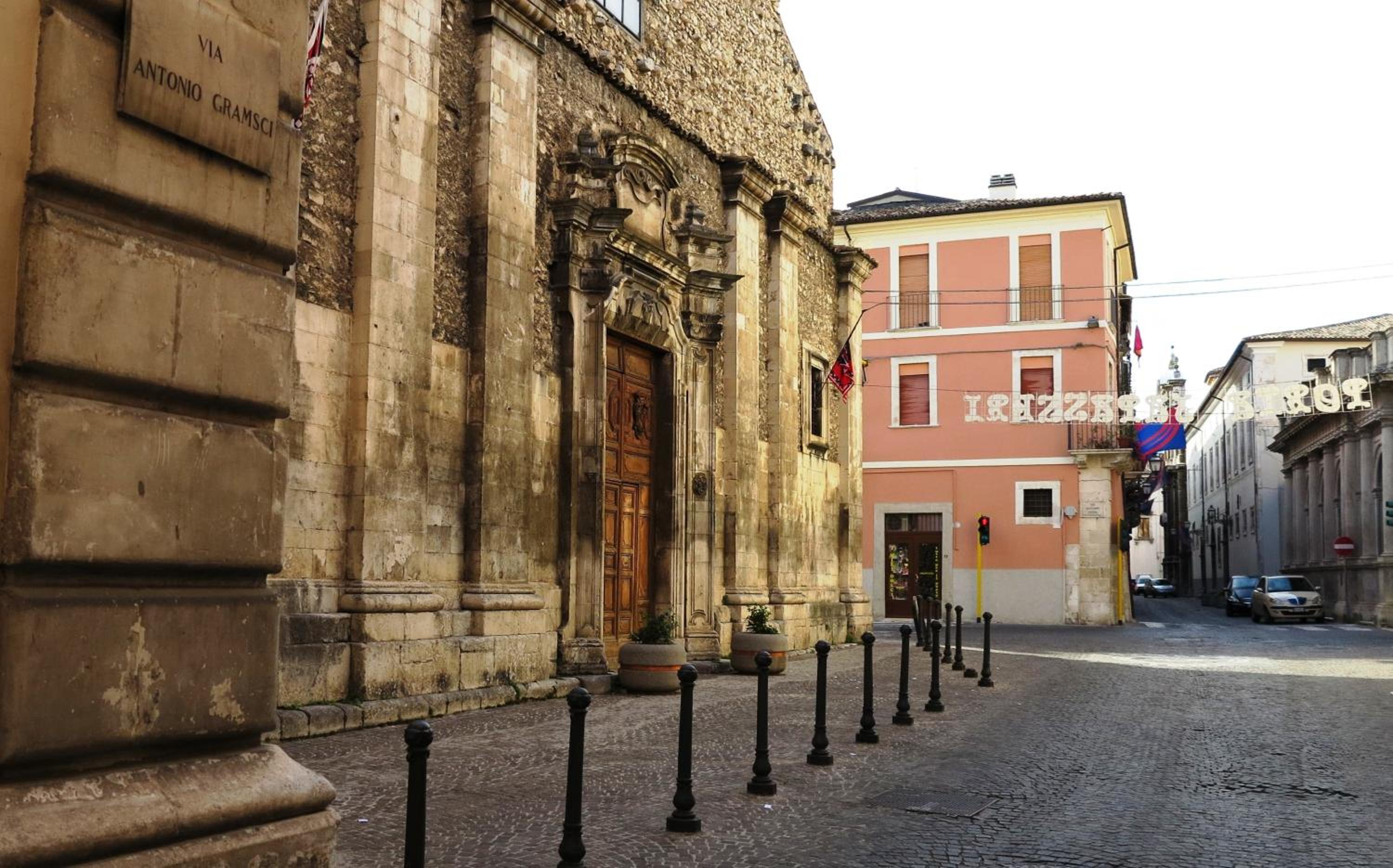 B&B Del Teatro view 3