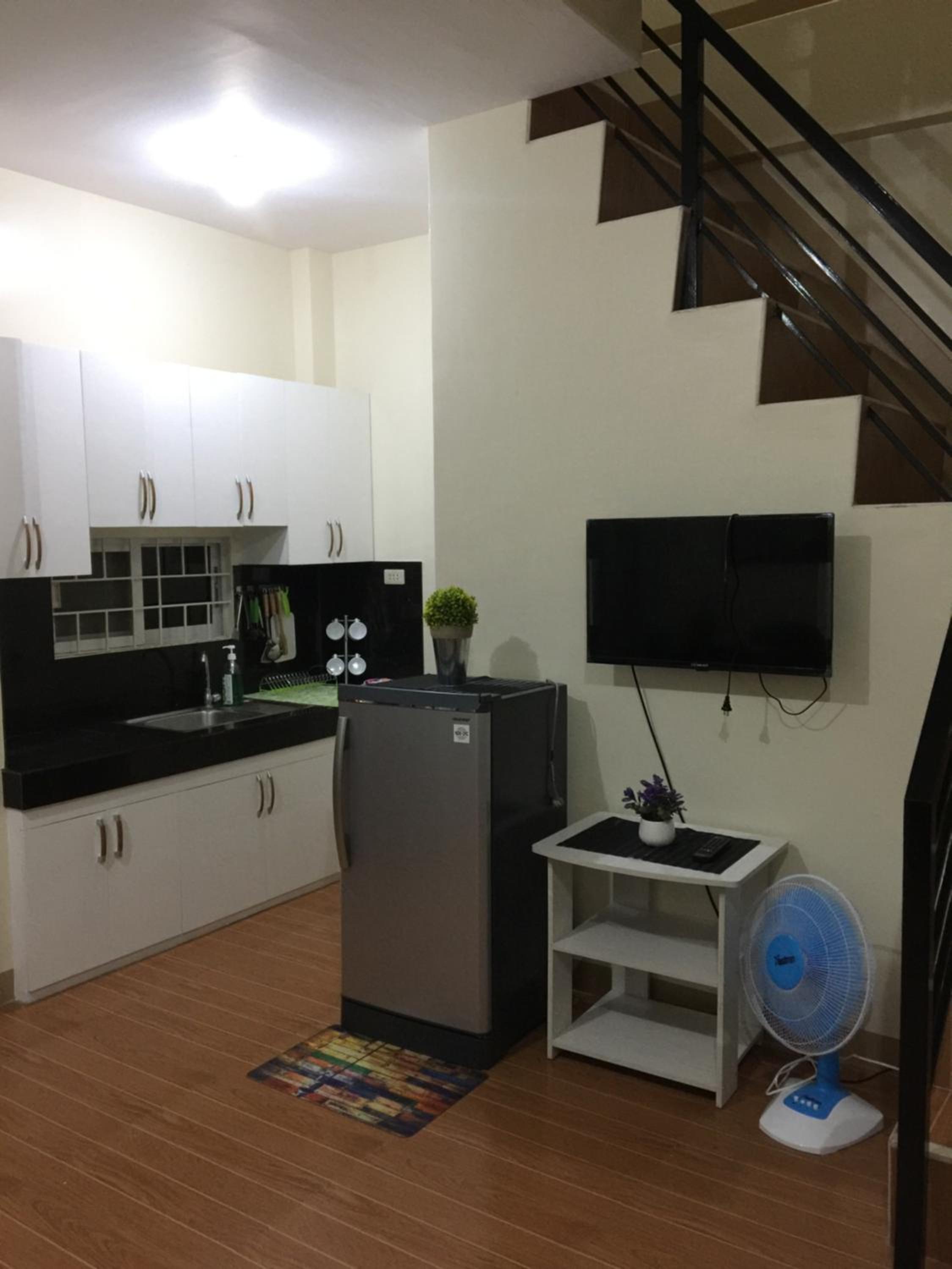ESTILO APARTMENT 2-storey, Clarin - 14