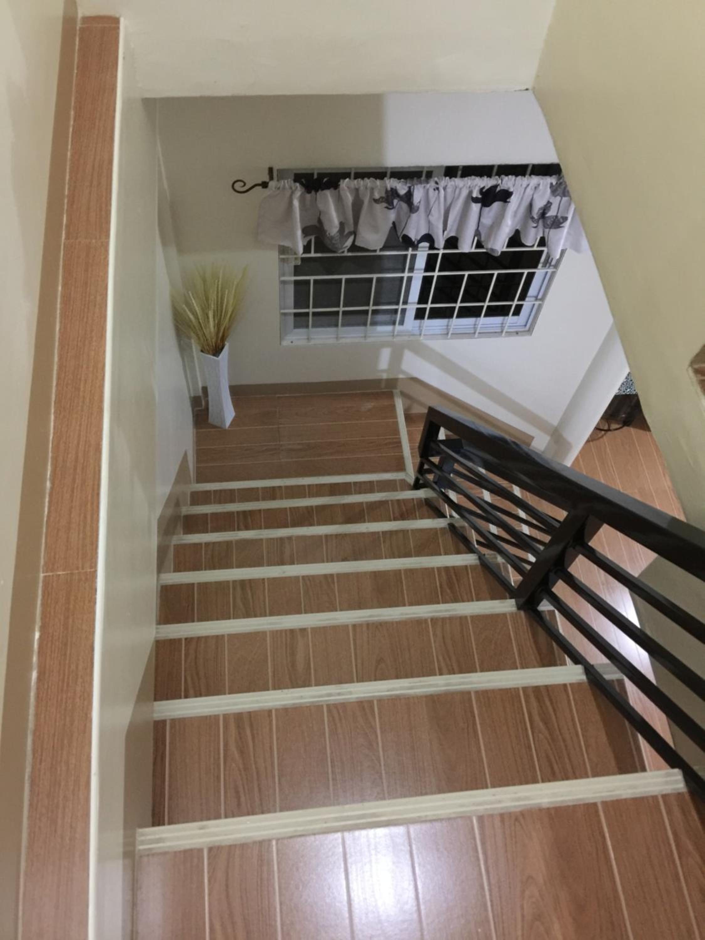 ESTILO APARTMENT 2-storey, Clarin - 24