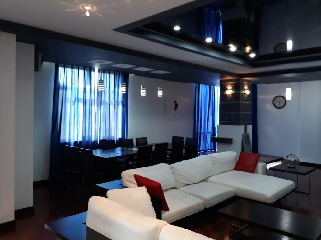 BAKU CITY CENTER 3. Bedrooms 3.