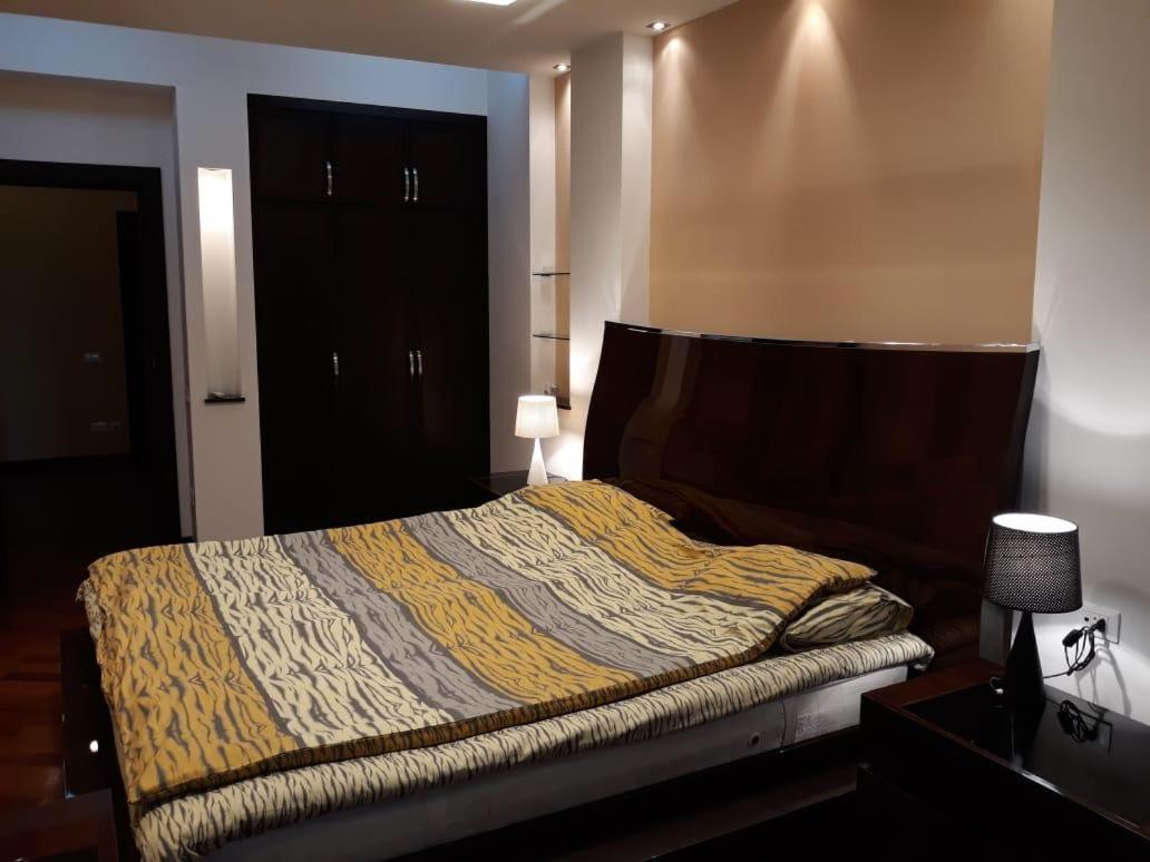 BAKU CITY CENTER 3. Bedrooms 3.