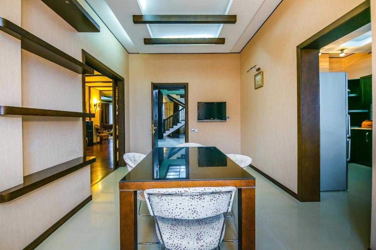 BAKU CITY CENTER 4. Bedrooms 4.