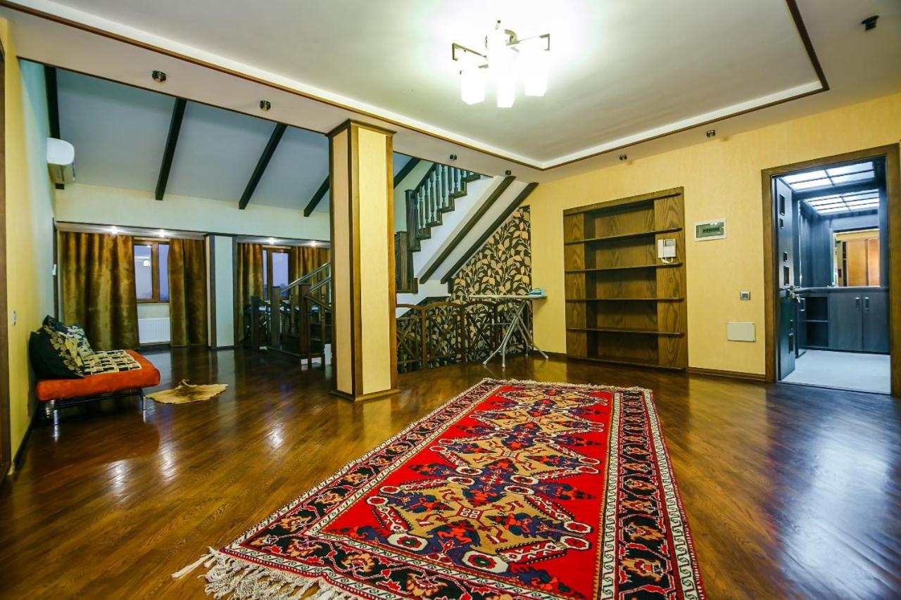 BAKU CITY CENTER 4. Bedrooms 4.