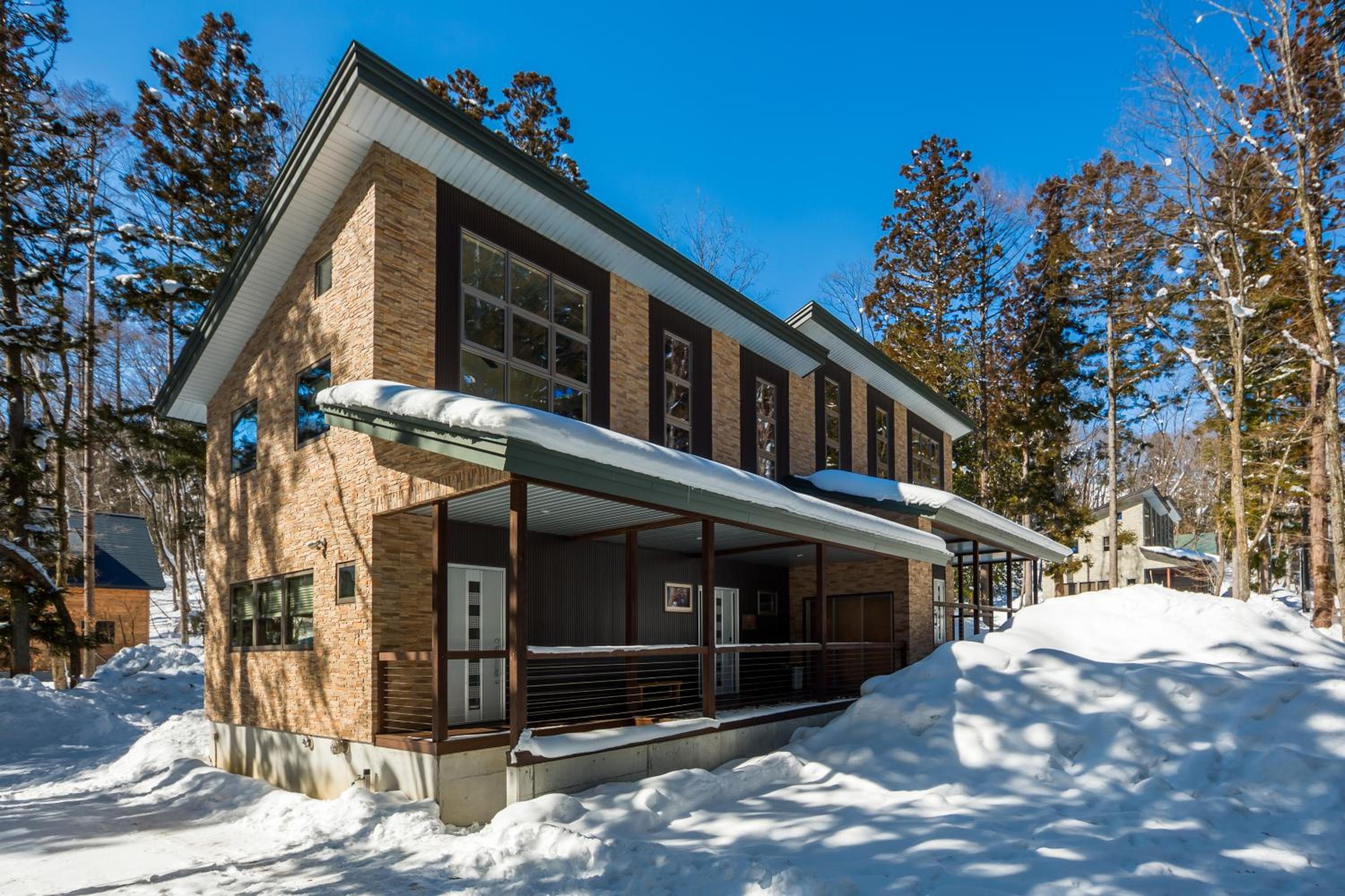 Phoenix Chalets by HHG