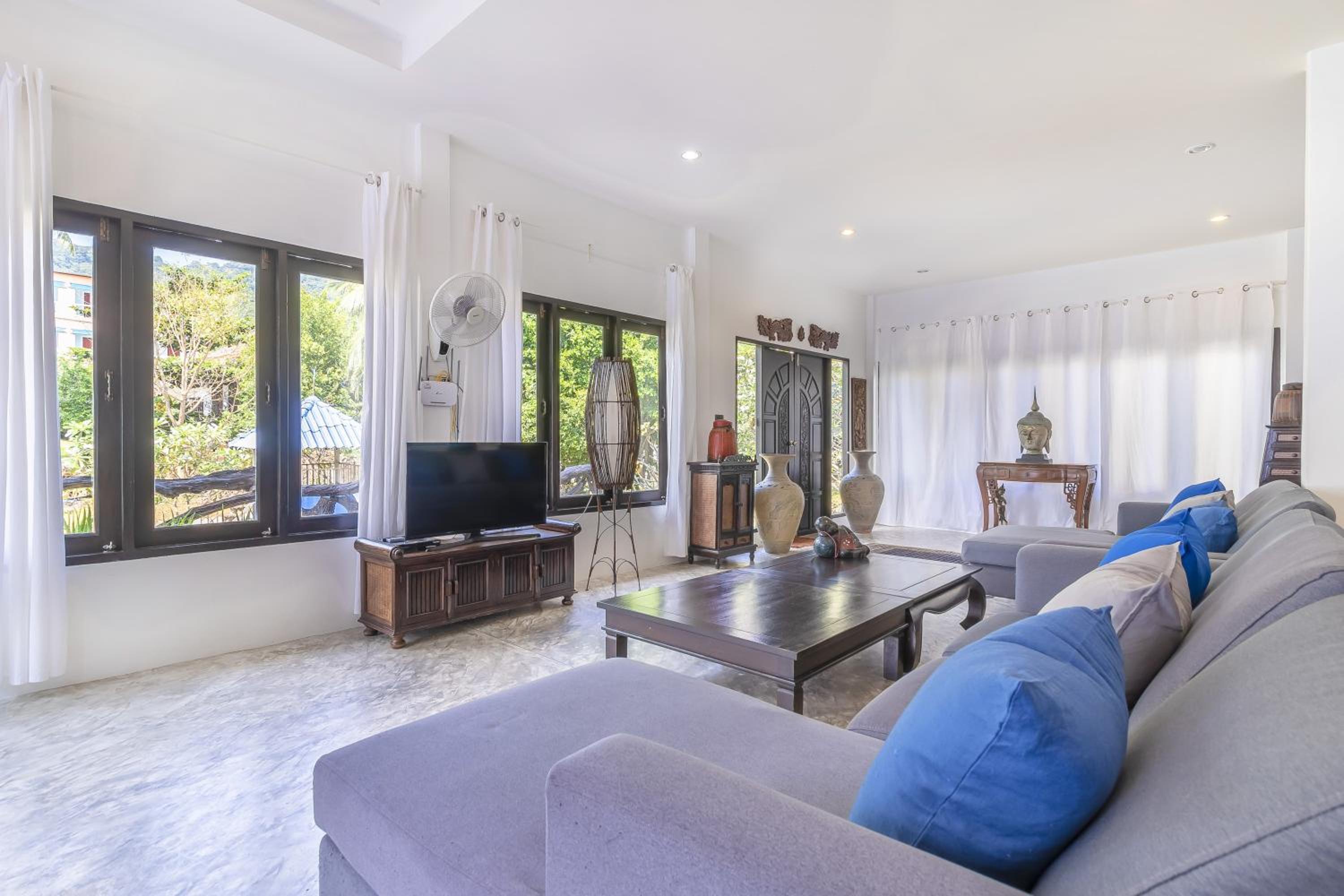 Aloe Villa view 2