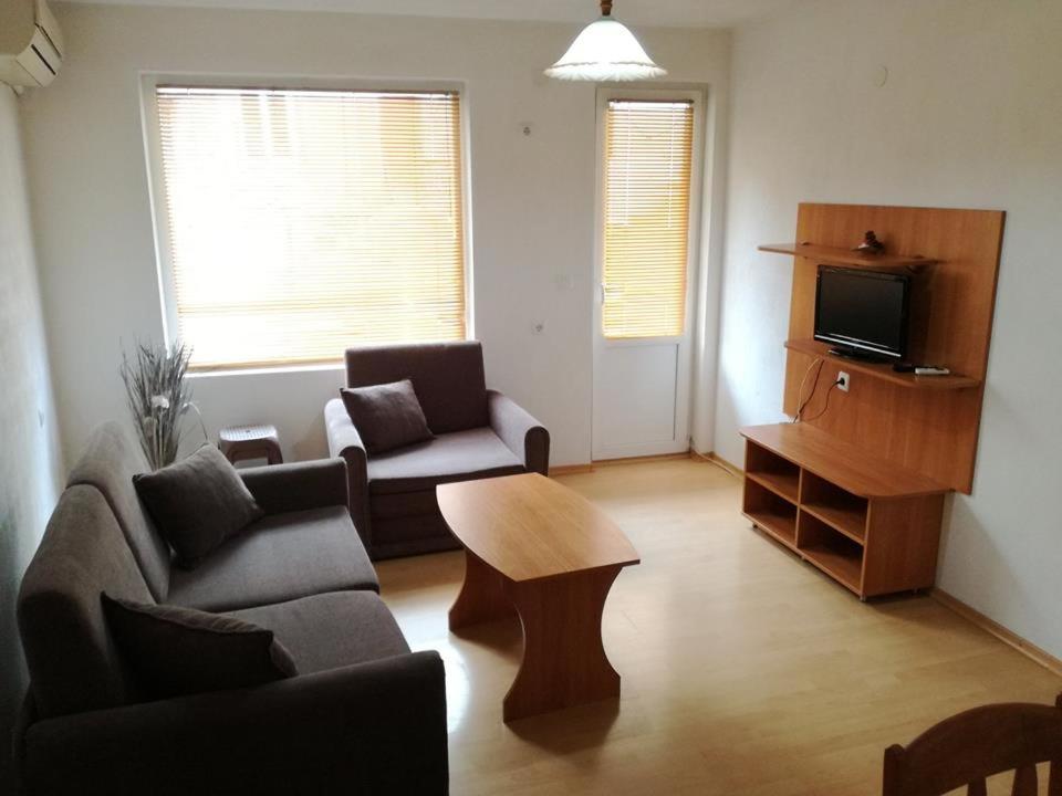 Photo 19