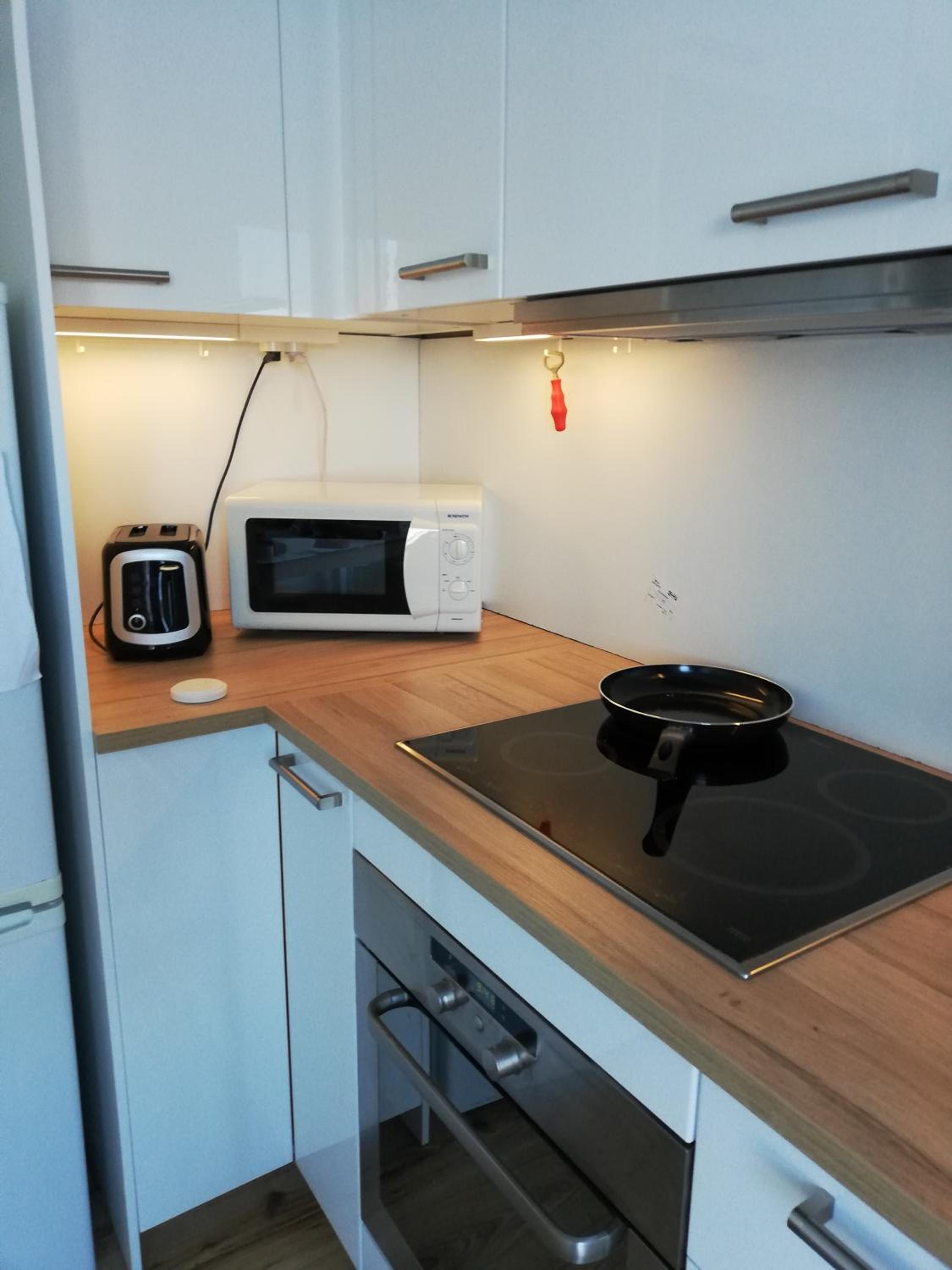 apartment in great location view 5