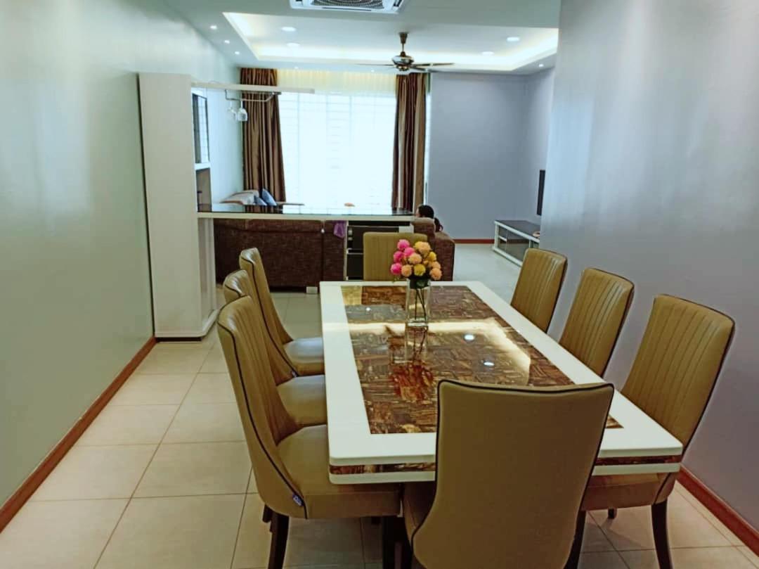 Sekinchan PaddyView Homestay 高楼 看稻田 阳台民宿