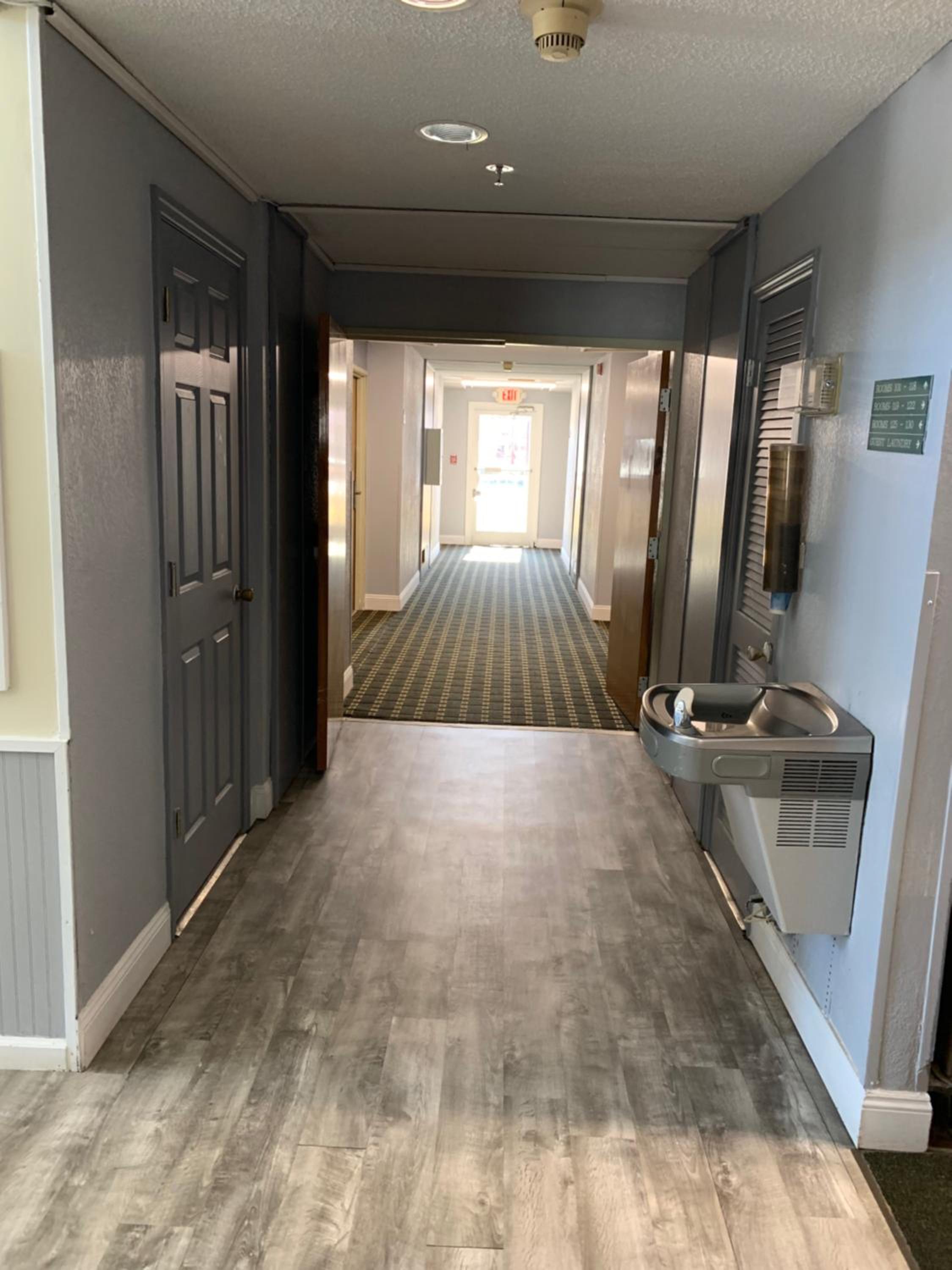 Days Inn by Wyndham Thomson view 2
