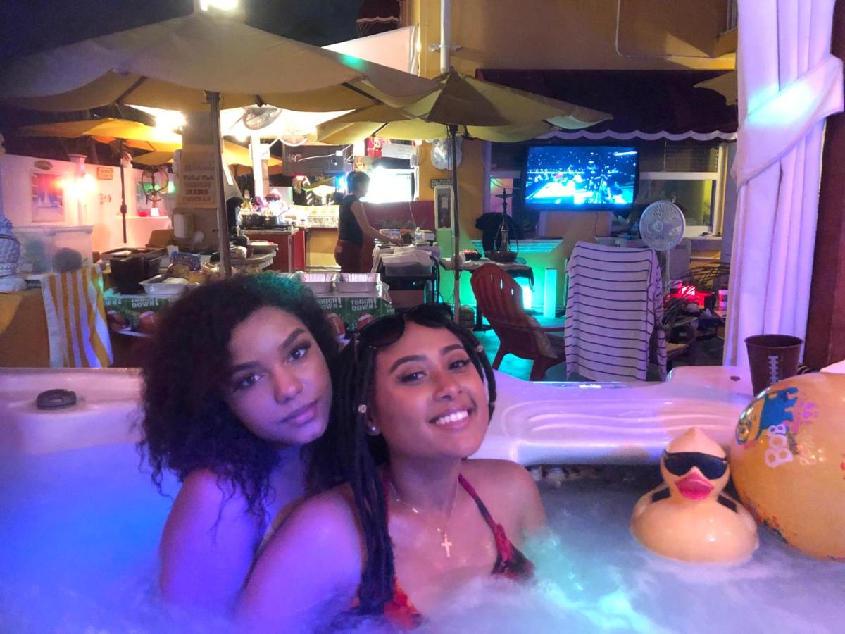 Jacuzzi