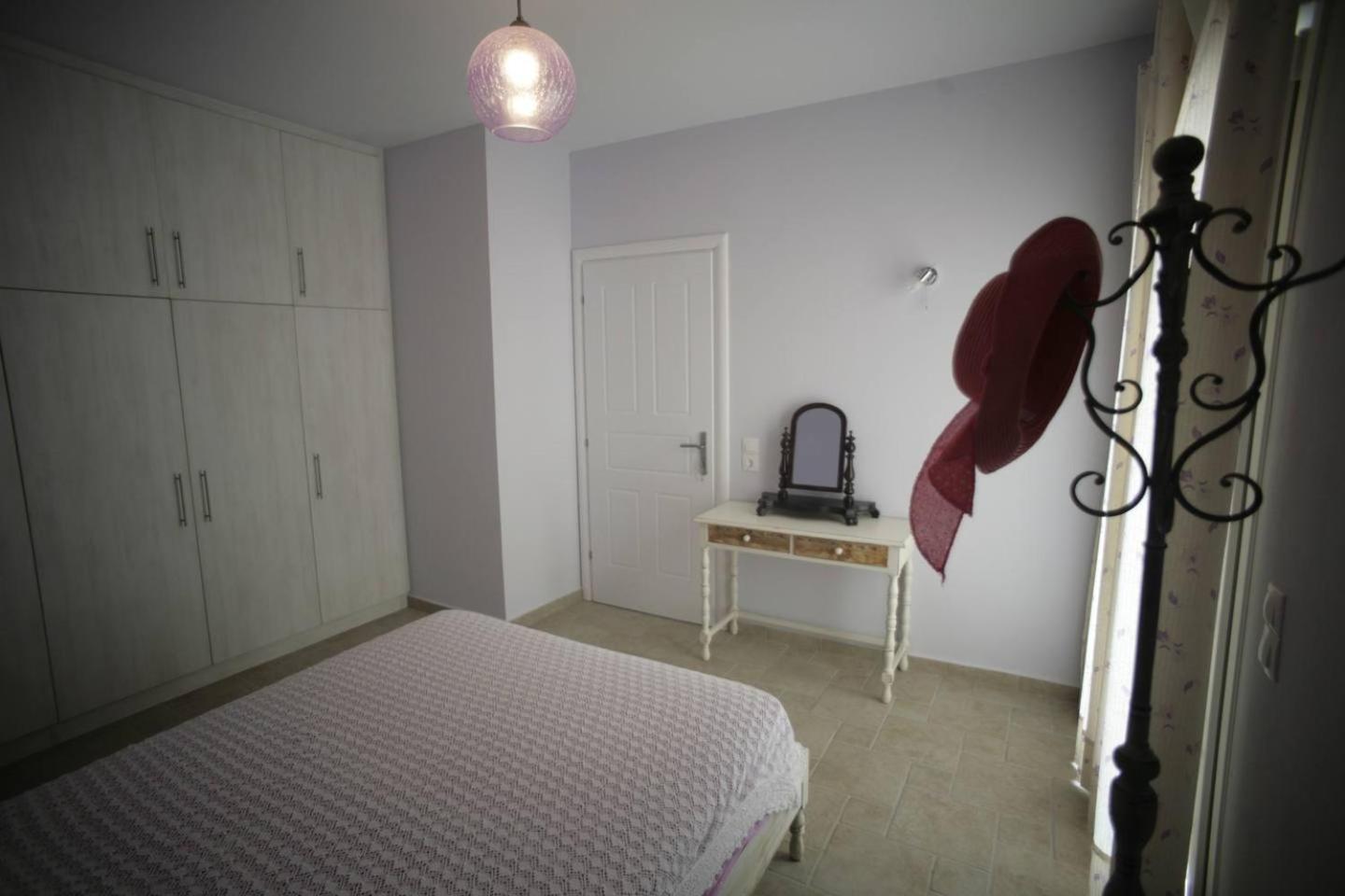 Photo 32