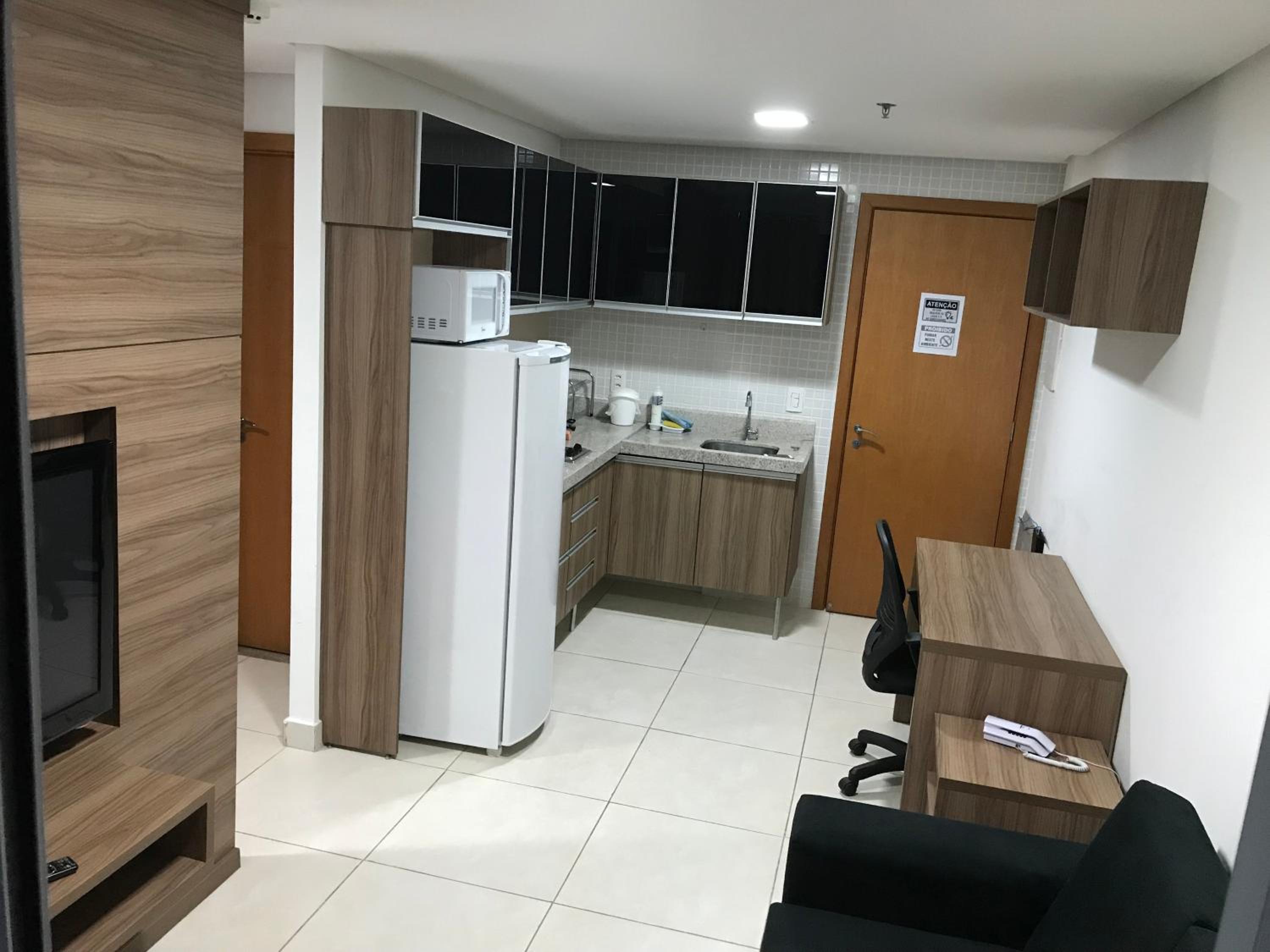 Flat no Brookfield Towers