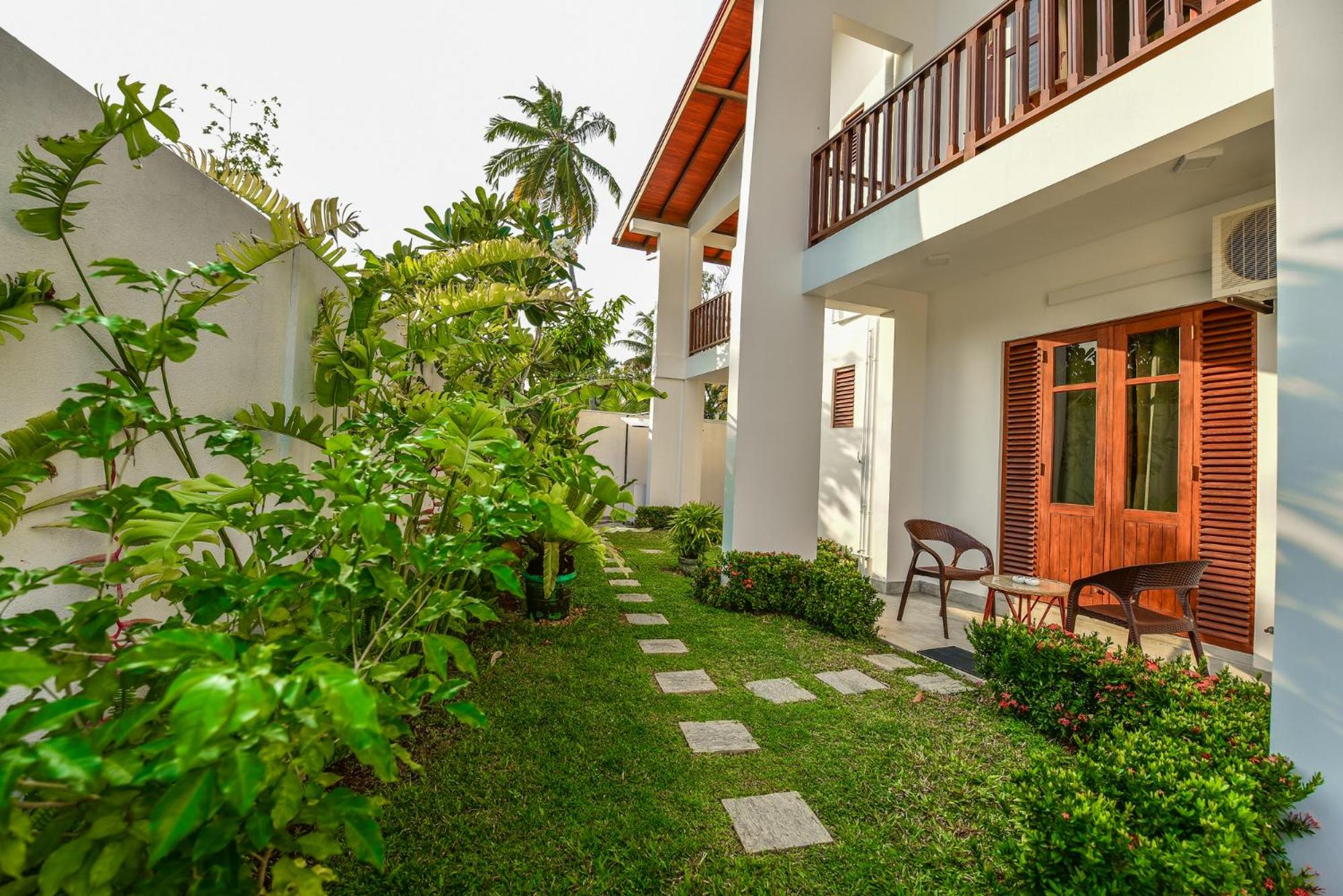 Villa Effort view 5