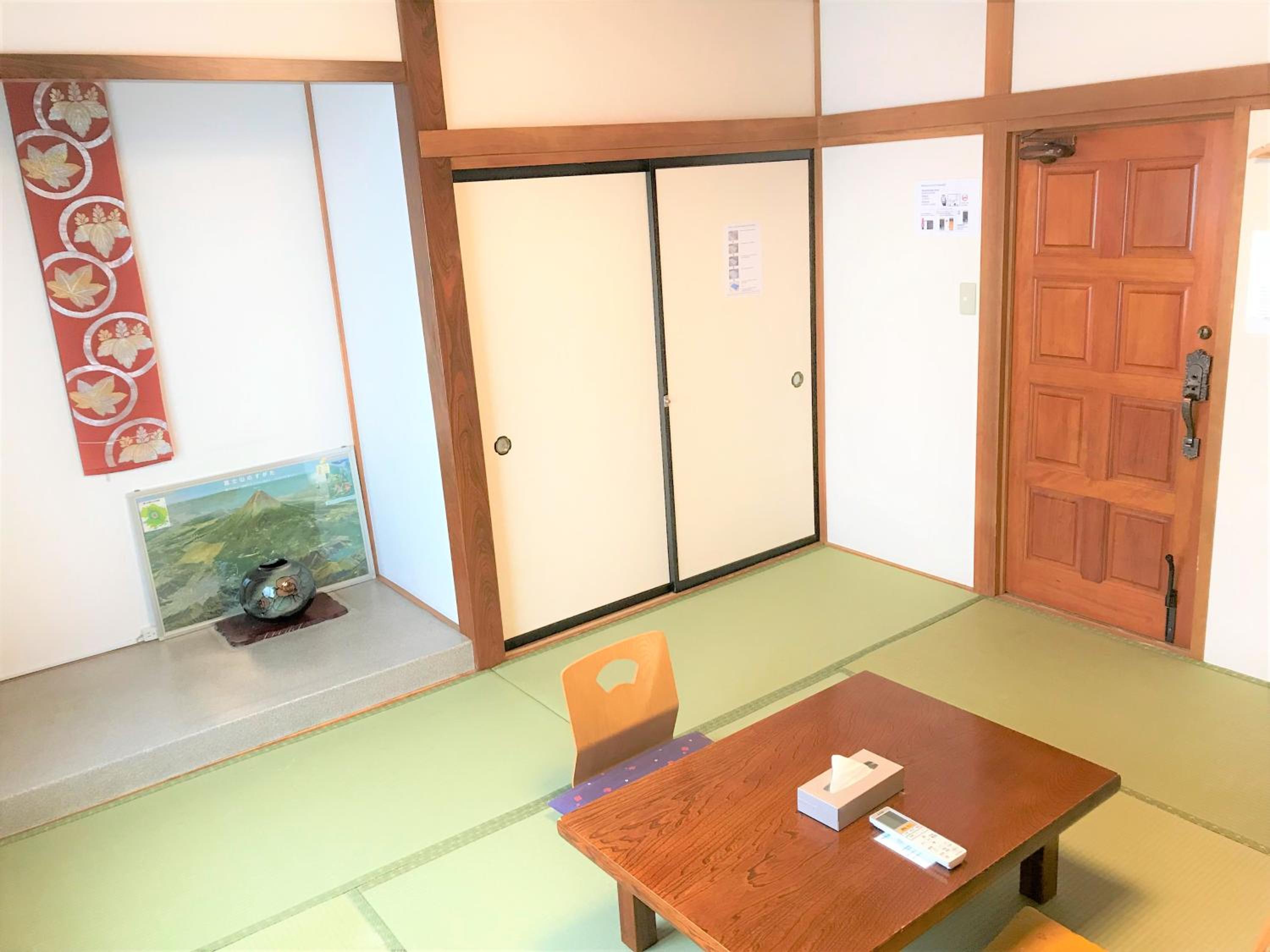 K's House Fuji View - Travelers Hostel