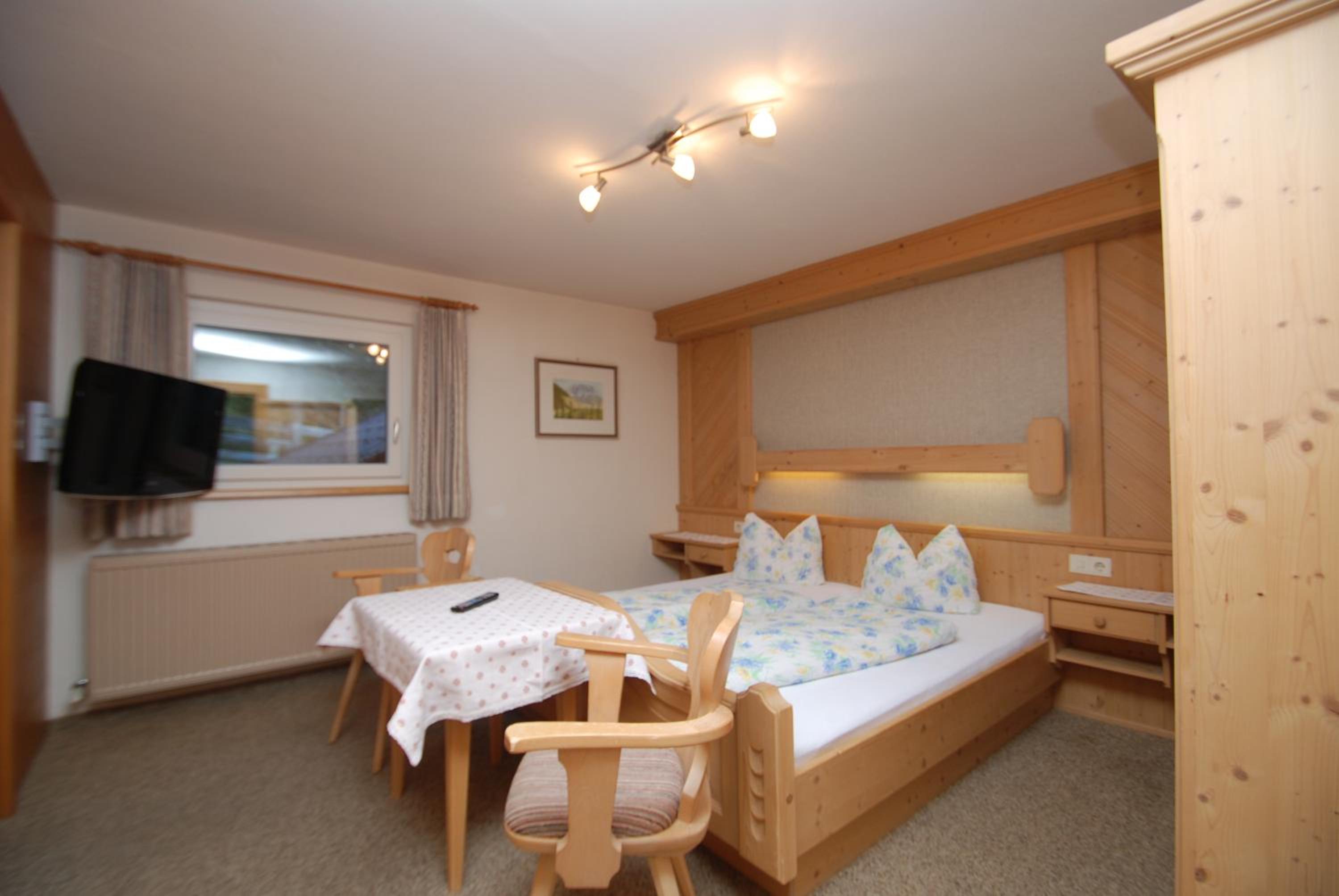 Ferienwohnung Pension Tirol