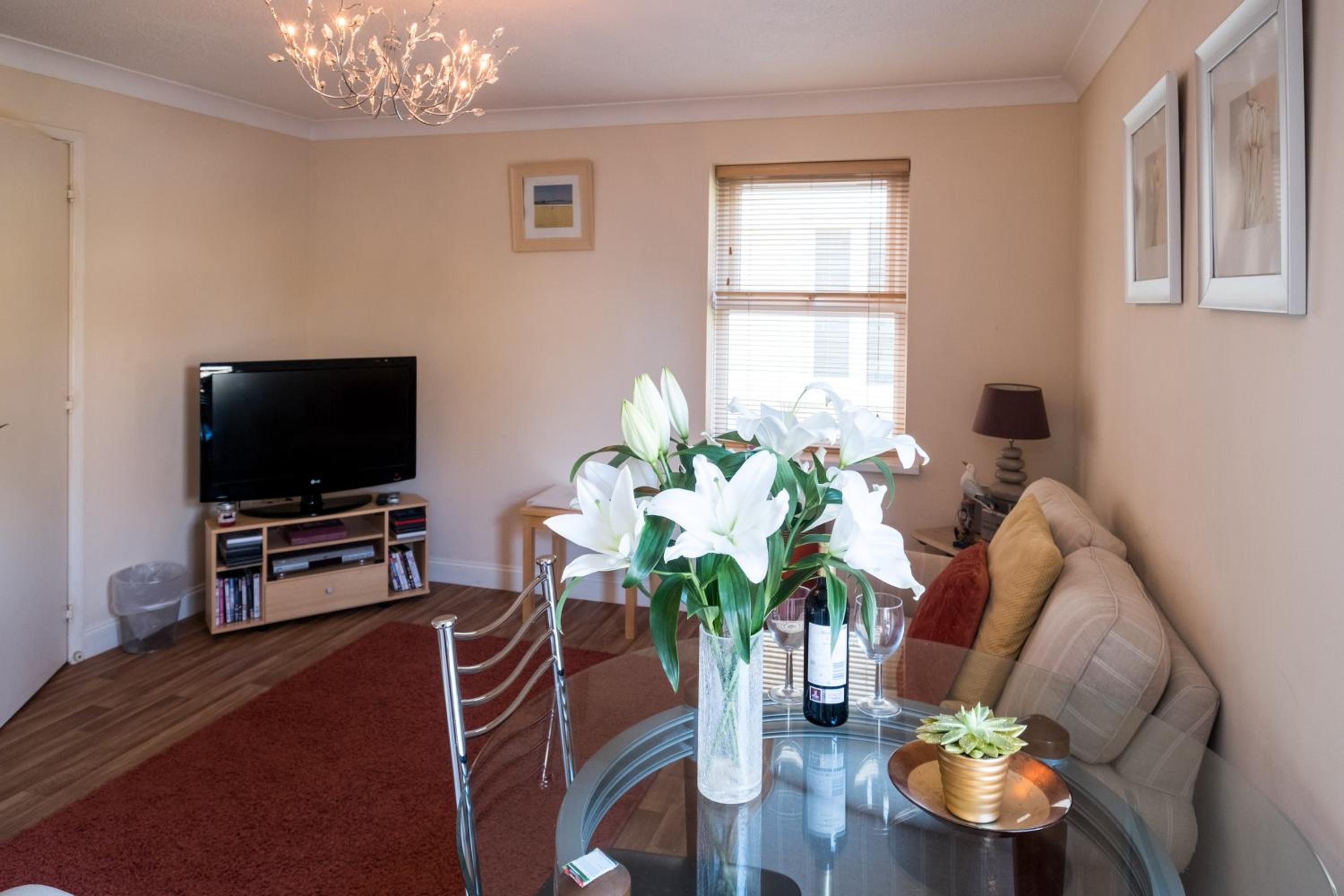 17 Britten Close - Aldeburgh Coastal Cottages view 4