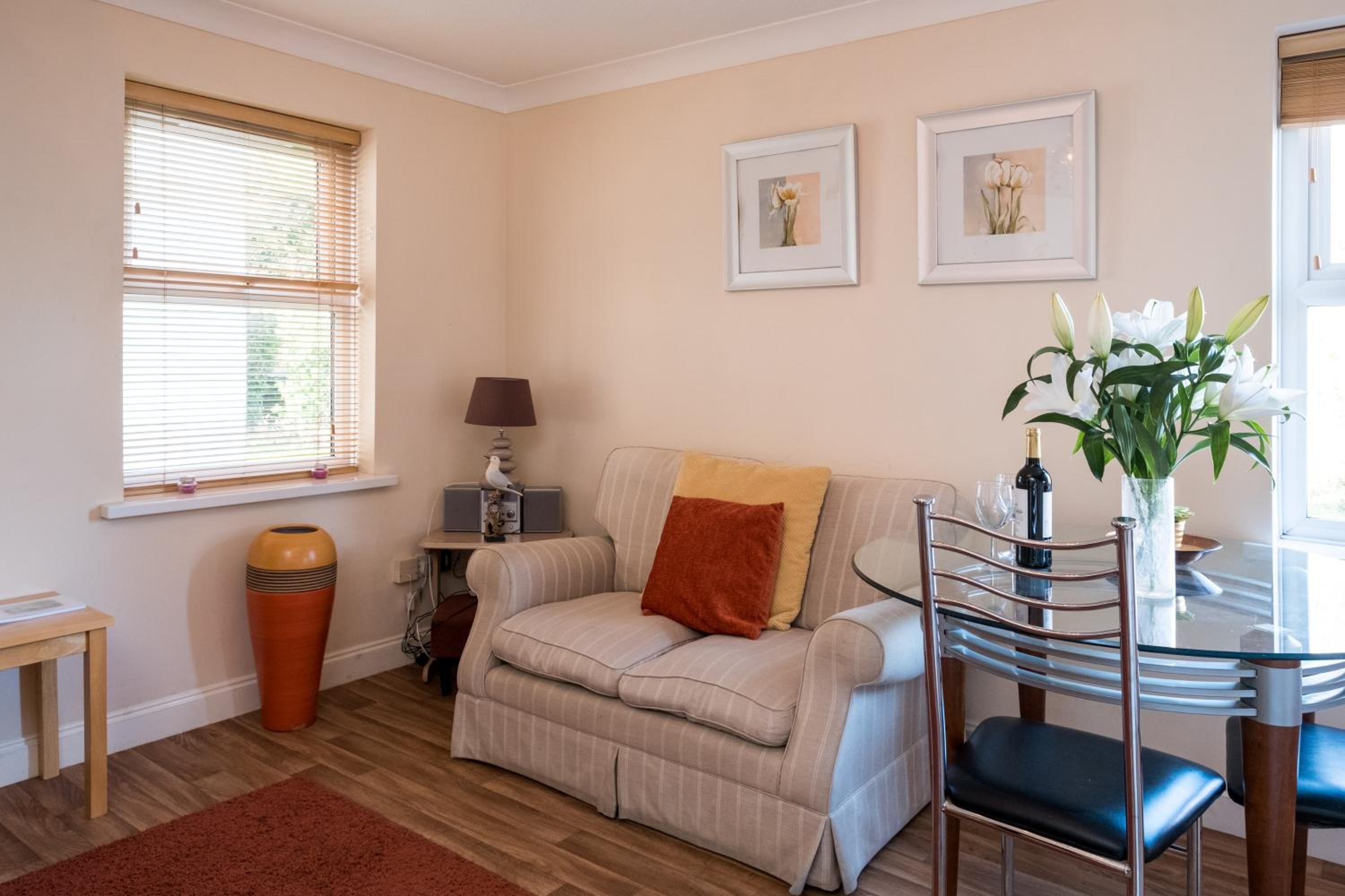 17 Britten Close - Aldeburgh Coastal Cottages view 5