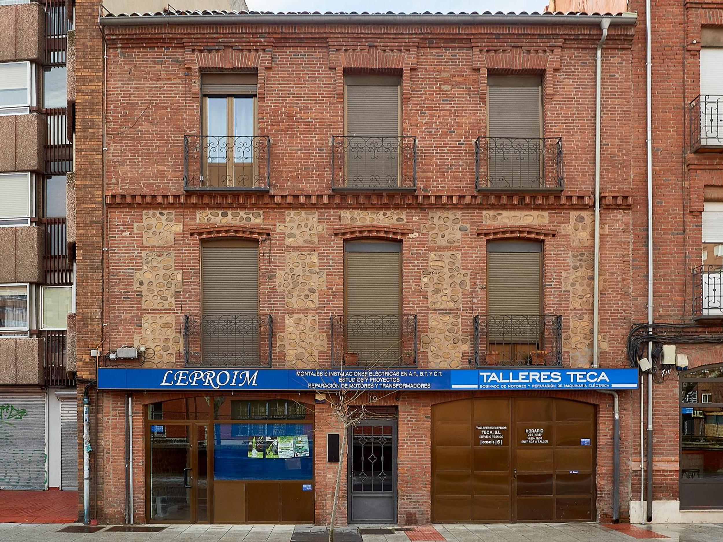 Entrevias Lodging - con Garaje y WIFI