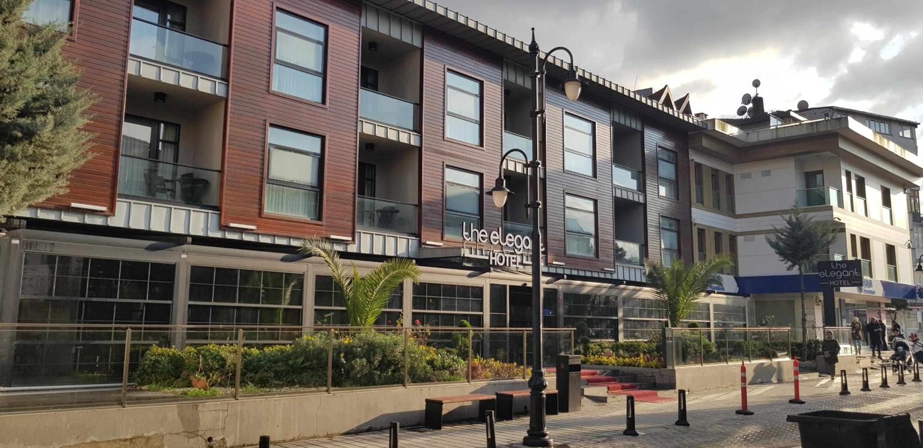 The Elegant Otel - Image 12